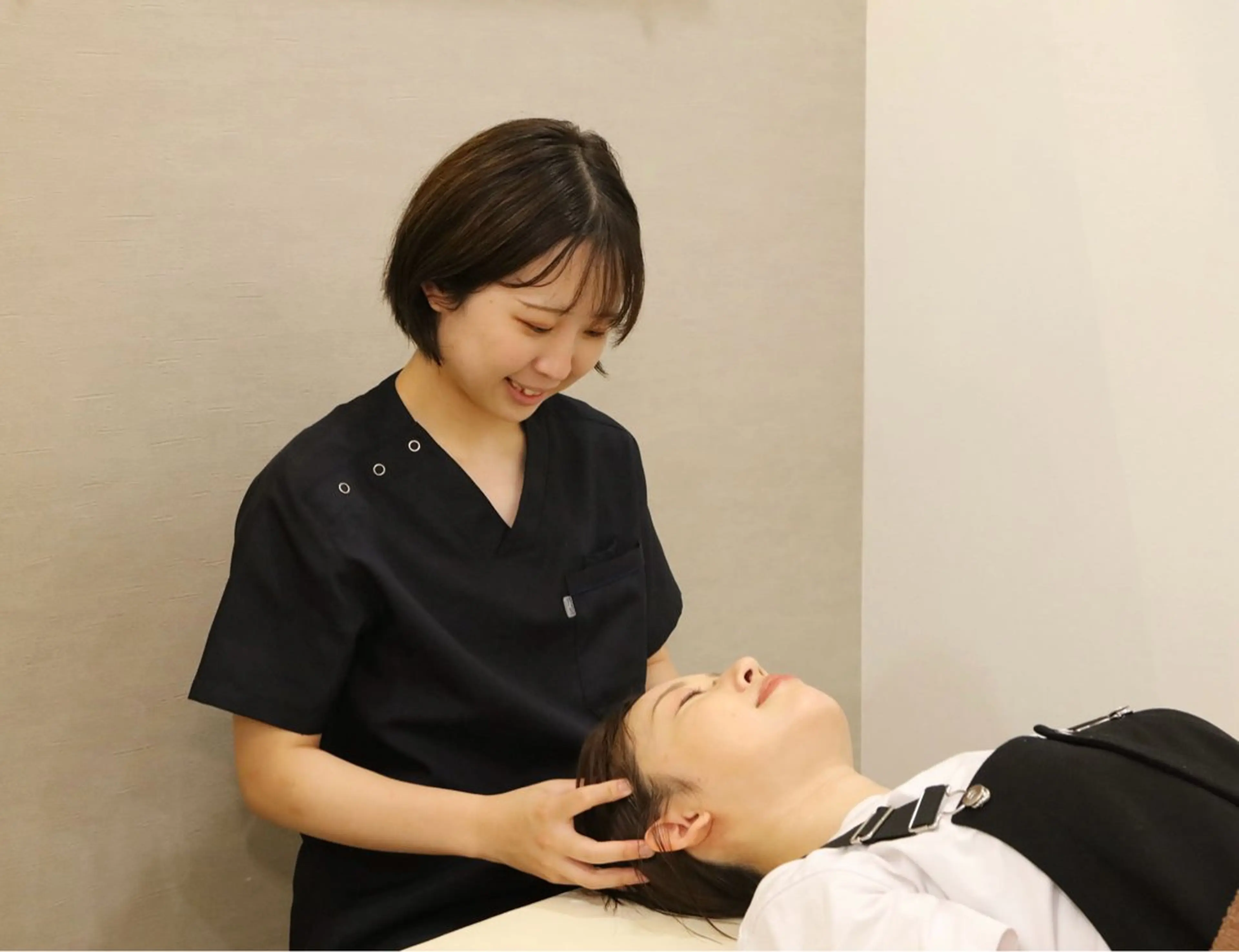 エステ リラク 姿勢・骨盤矯正・整体 にこ整骨院・整体院のエステ・リラクイメージ