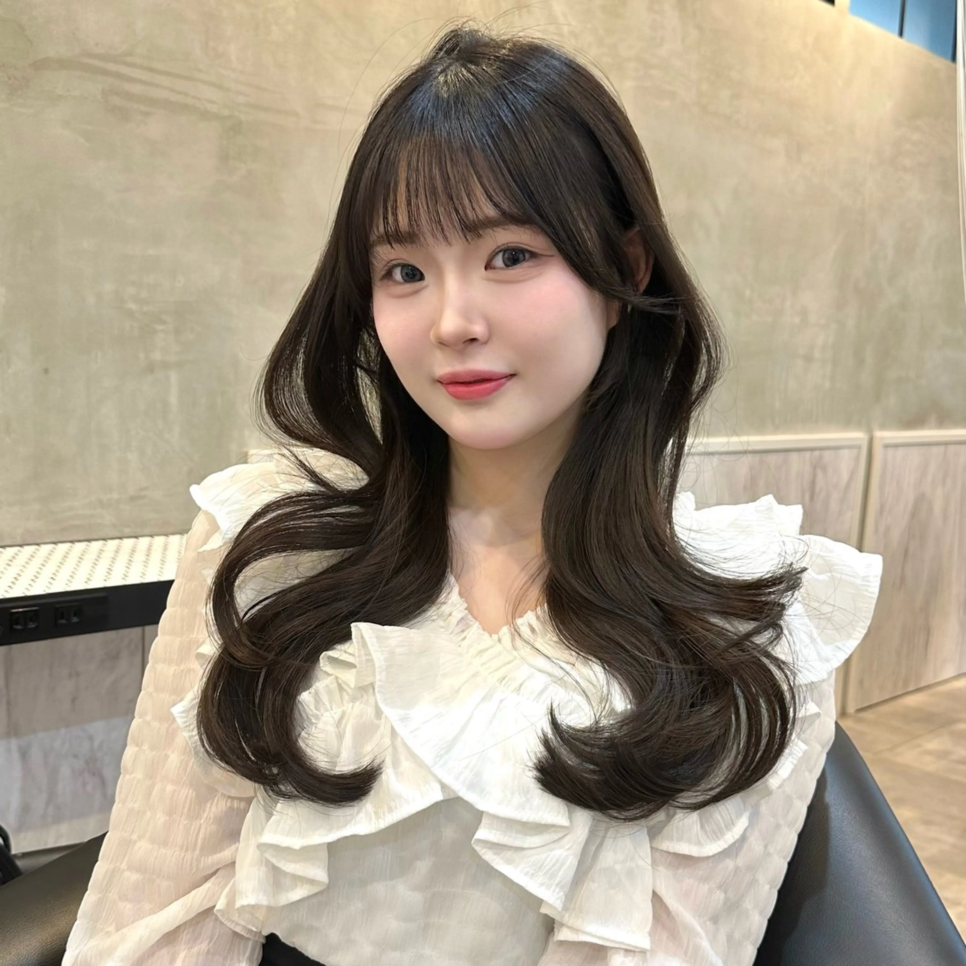 セミロング カット ヘアカラー トリートメント 🌹ハッシュカット、 レイヤー韓国ヘア🌹のヘアスタイル