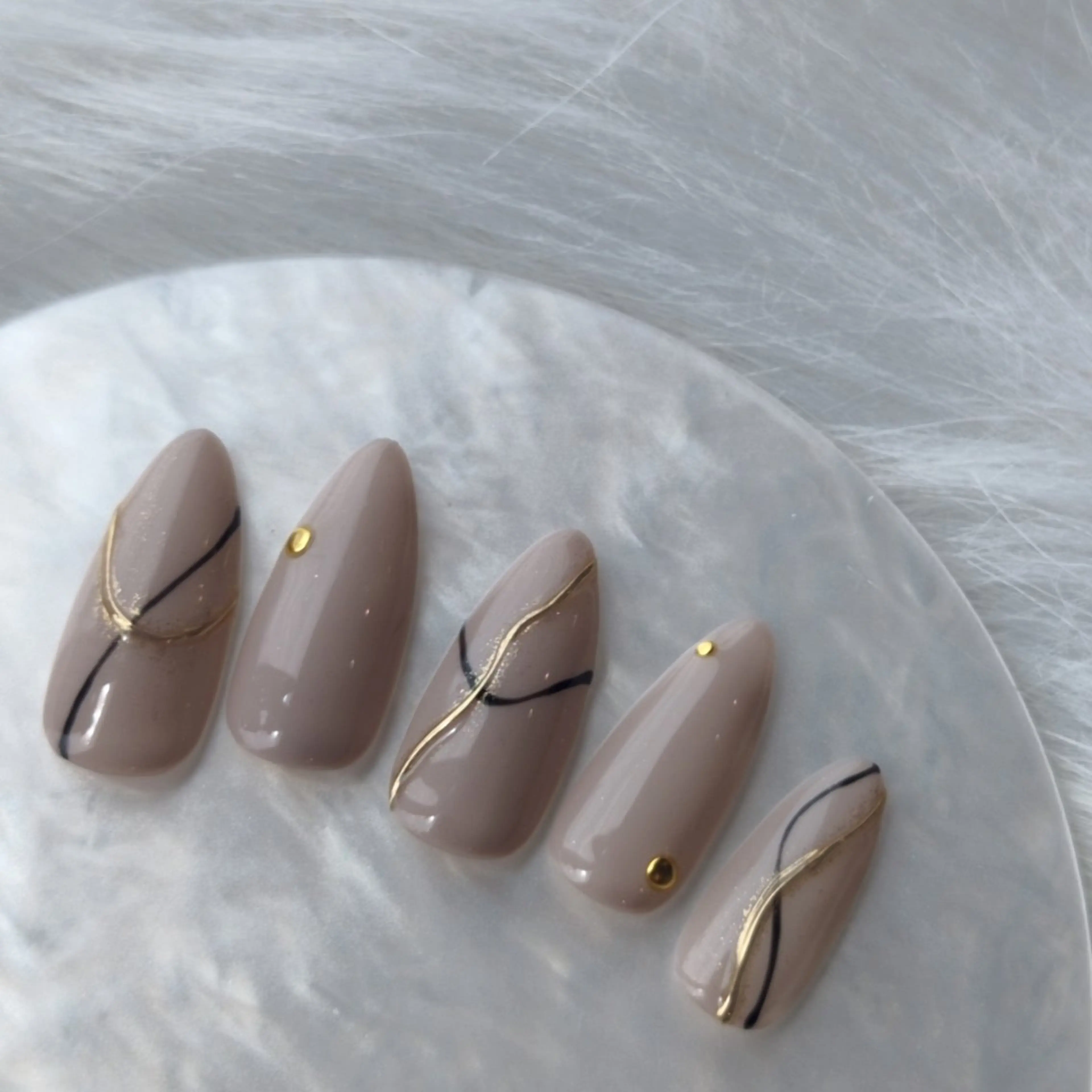 ネイル シンプルネイル ASAMI🐾 OAK nailのネイルデザイン