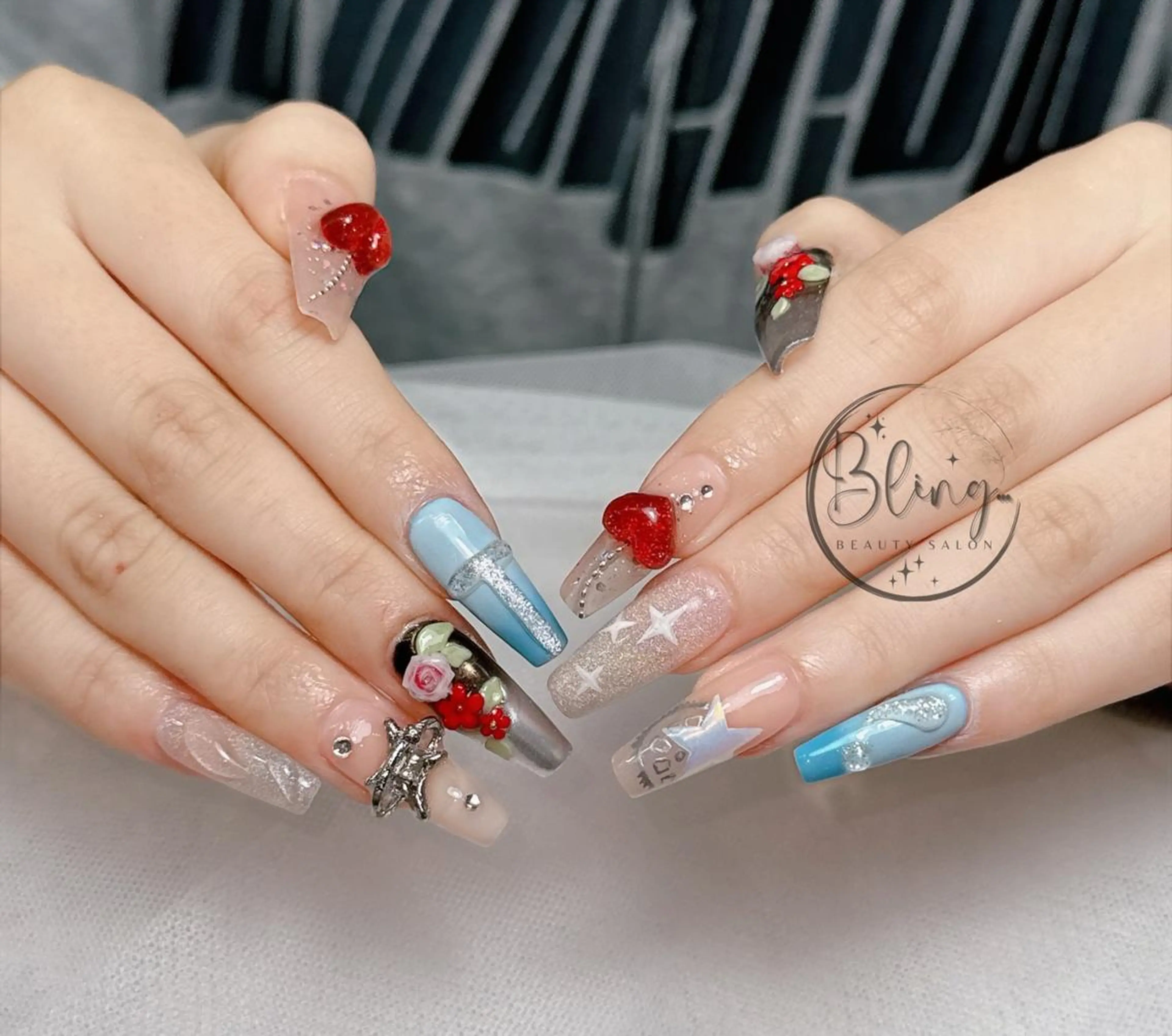 ロング 韓国風ヘア ハンドネイル Bling Salonのネイルデザイン