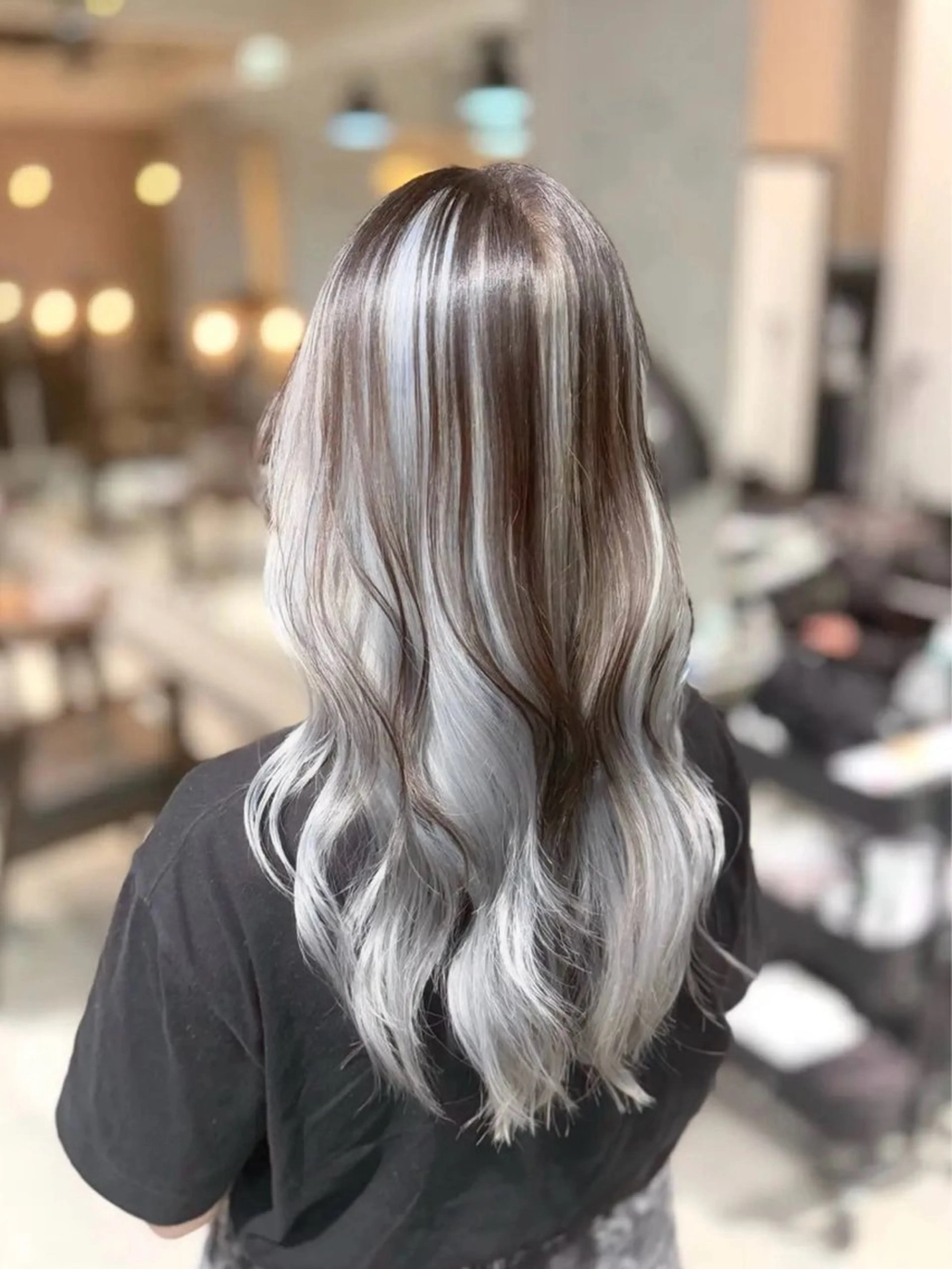 ロング カラー ヘアアレンジ ヘアカラー トリートメント ヘアセット Lani5710所属・🎀ハイトーン・艶 カラー HANA🎀のヘアスタイル