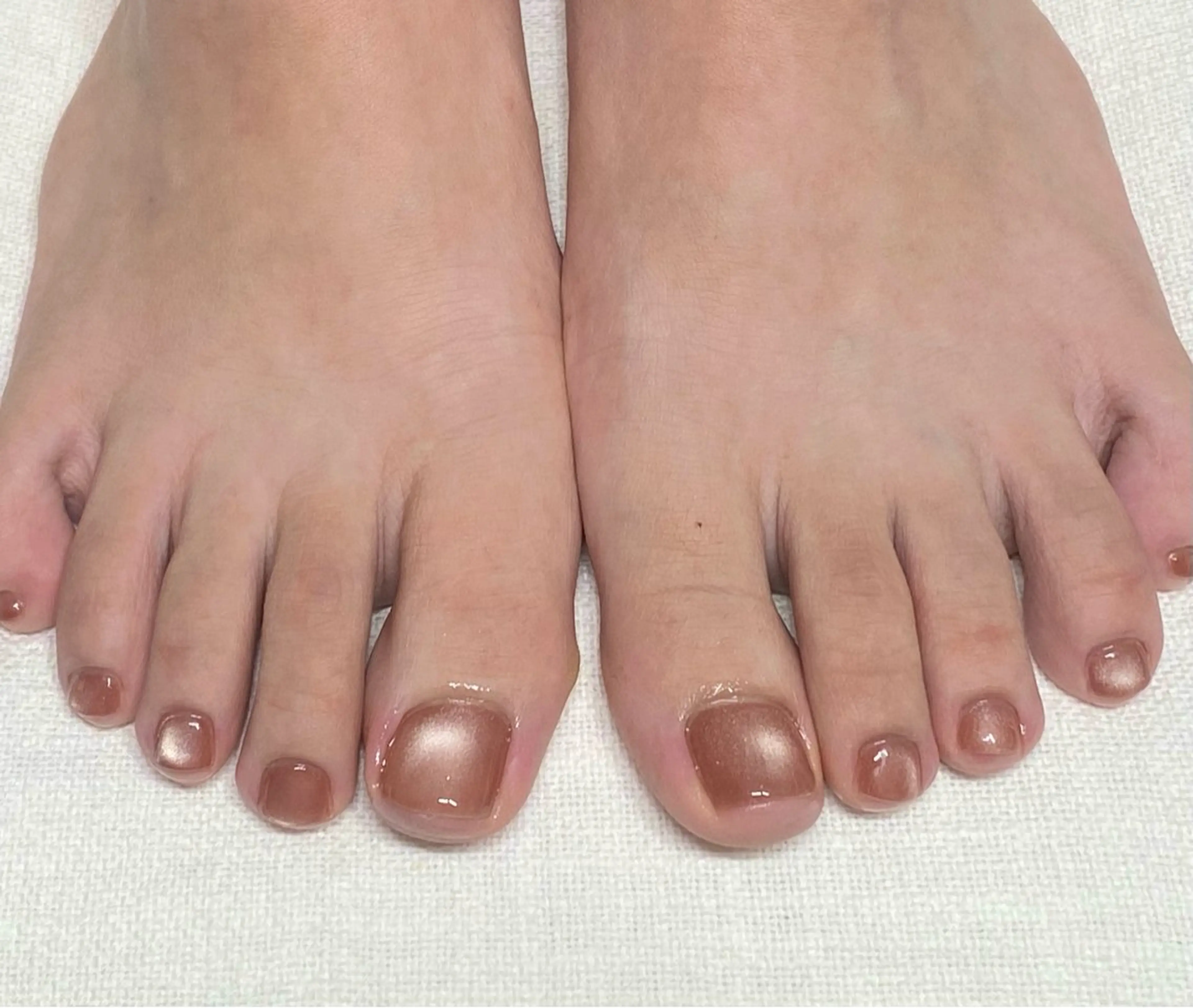 ネイル マグネットネイル ピンク フットネイル LAJITTO ANJUのネイルデザイン