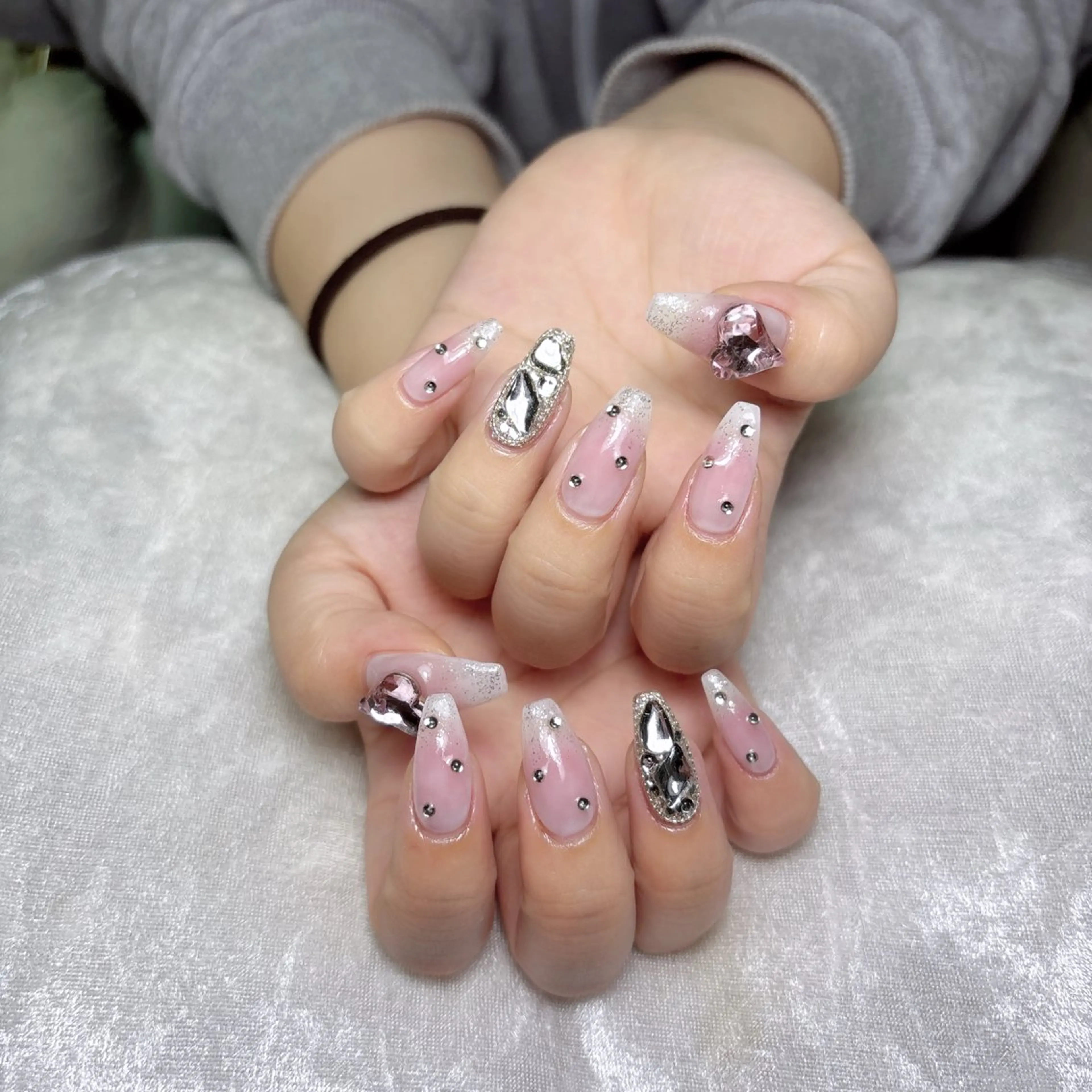 ネイル ハンドネイル ハンドケア Airis aiのネイルデザイン