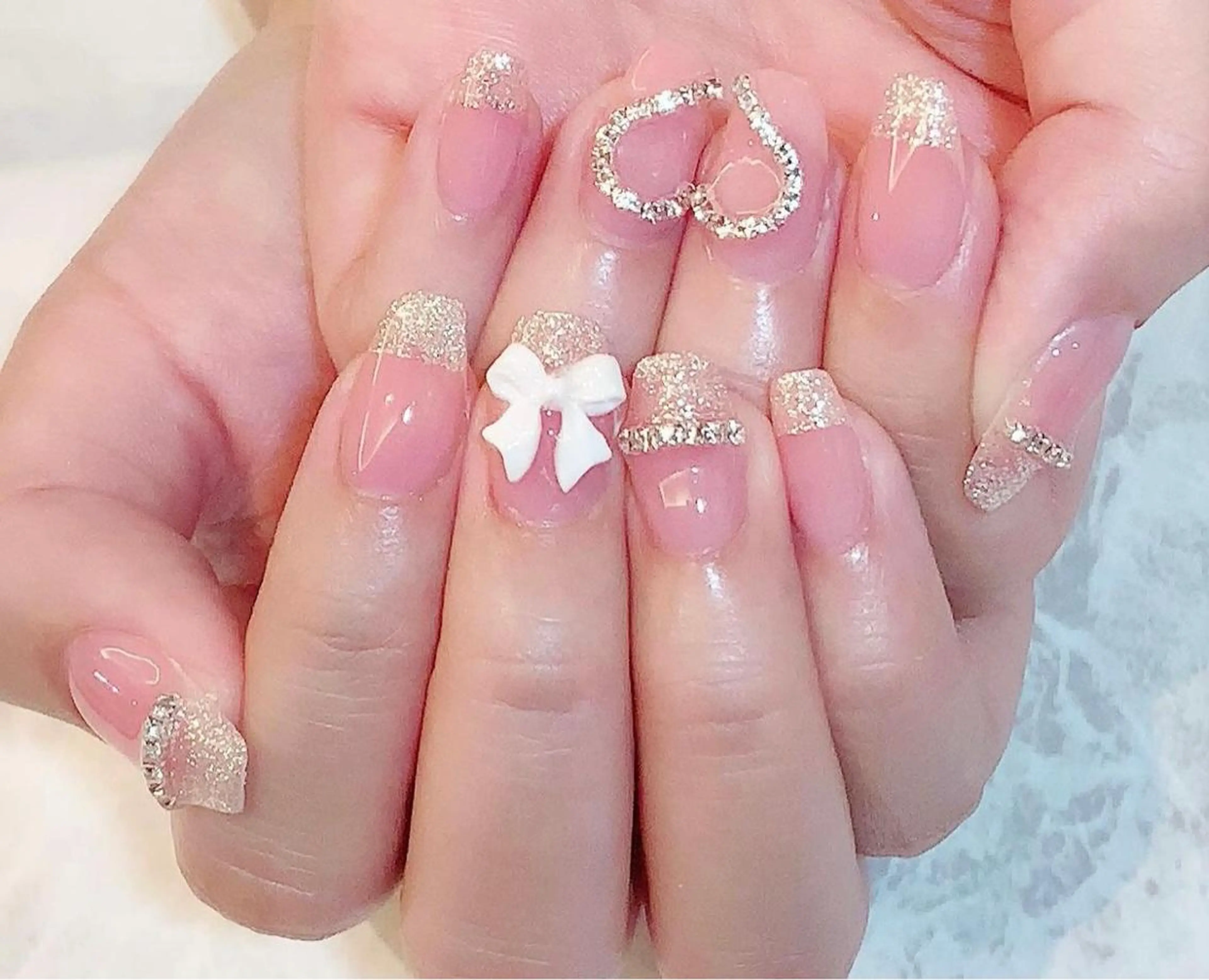 ネイル ハンドネイル VIVIAN リサのネイルデザイン