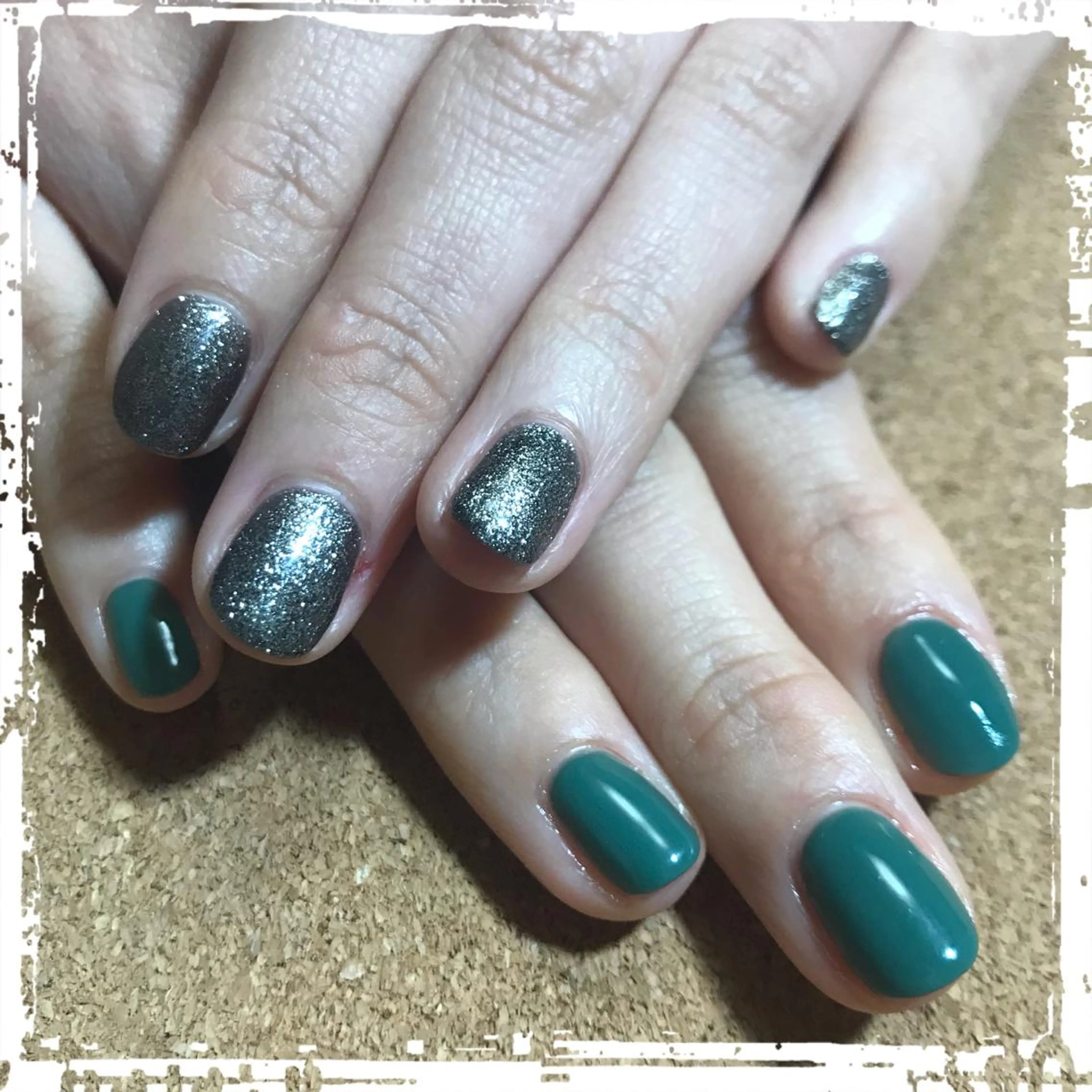 ネイル ECLAT エクラ所属・寺山 千鶴のネイルデザイン