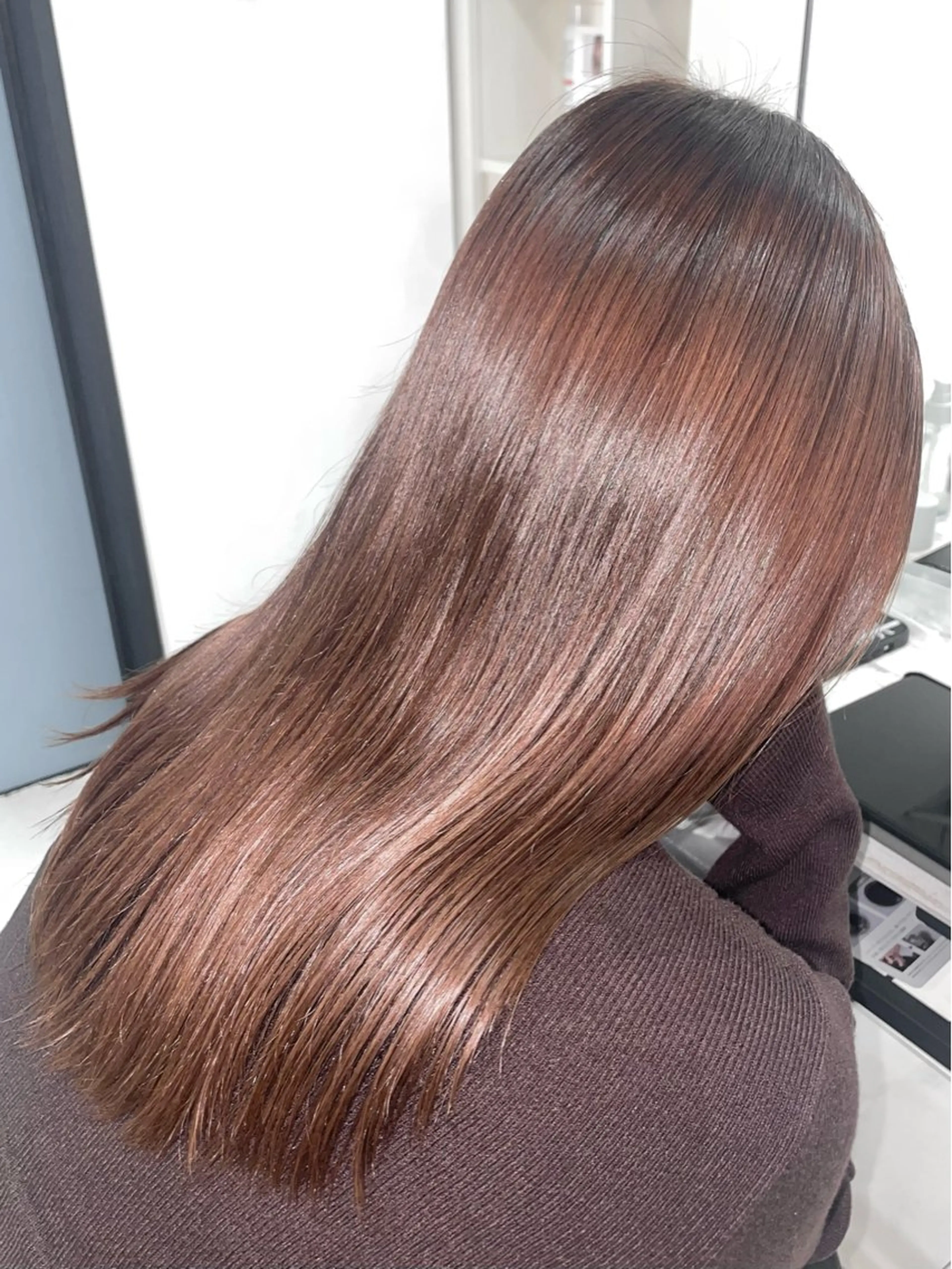 セミロング カラー ブリーチ ブリーチなしカラー カット ヘアカラー トリートメント chic channel伊藤のヘアスタイル