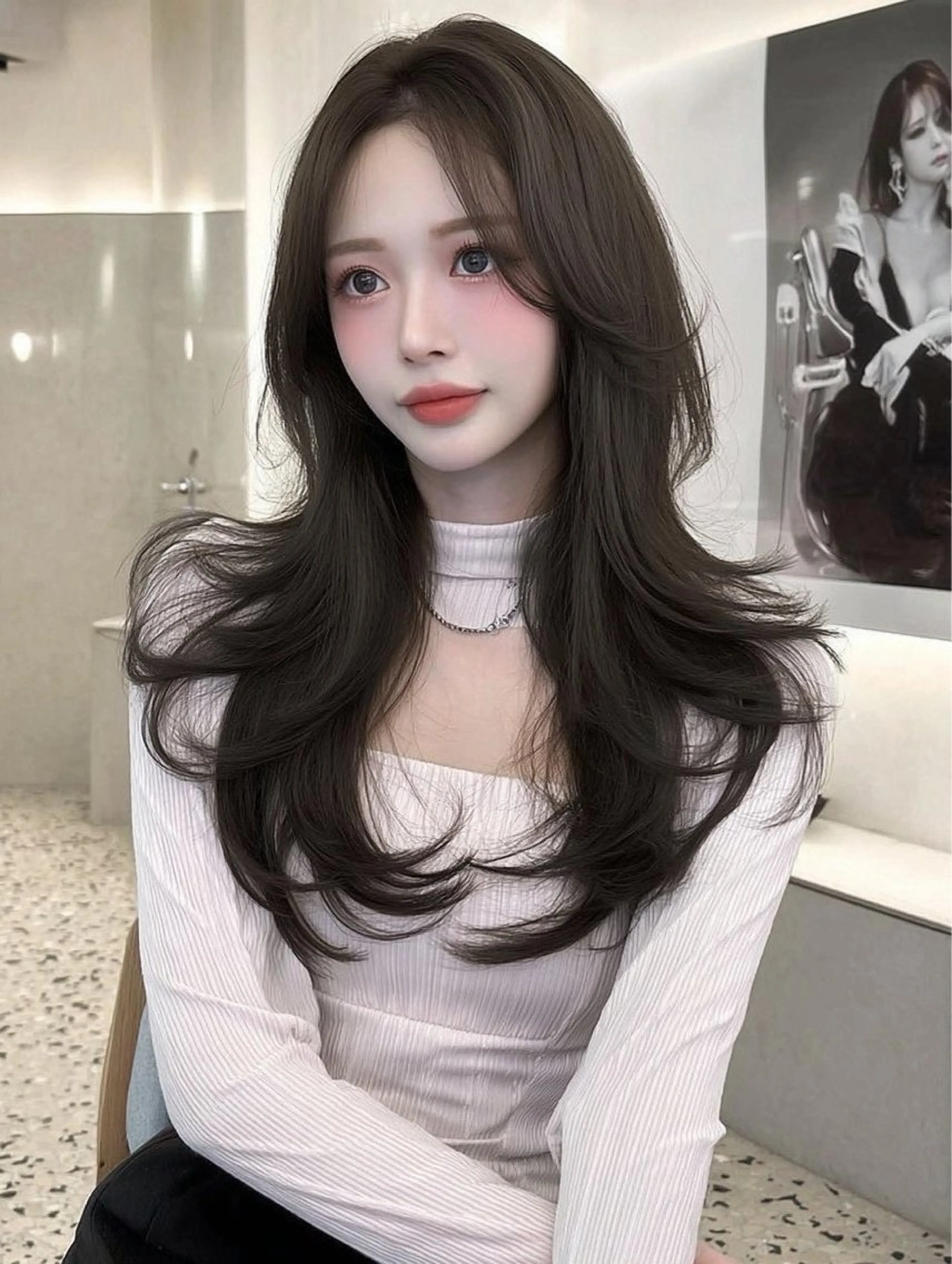 ロング カラー ロングレイヤー 透明感カラー くびれヘア 顔周りカット 韓国風ヘア カット ヘアカラー トリートメント 🫧ナオ🫧 /韓国 ヘア/ マンツーマンのヘアスタイル