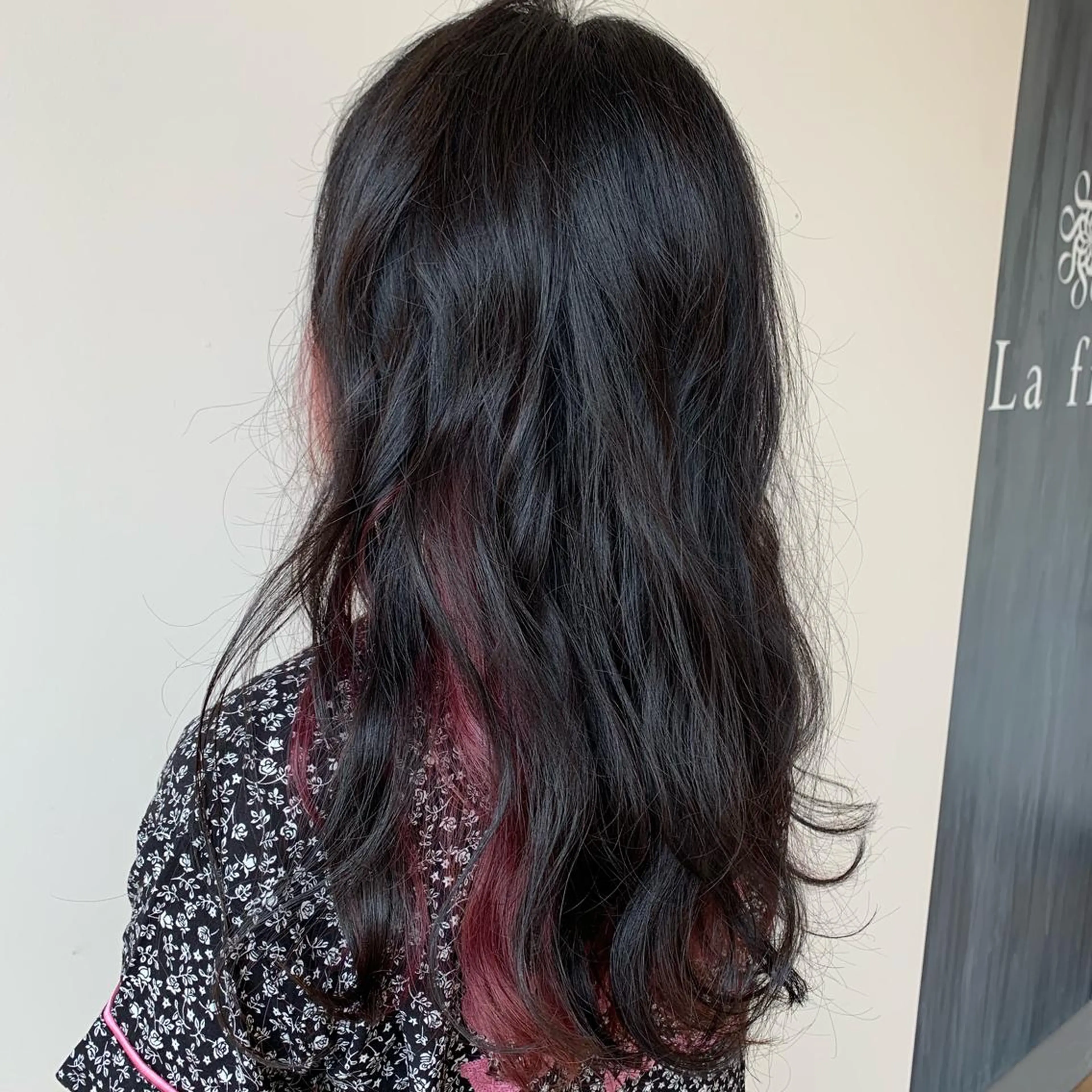 セミロング 福田 美波のヘアスタイル