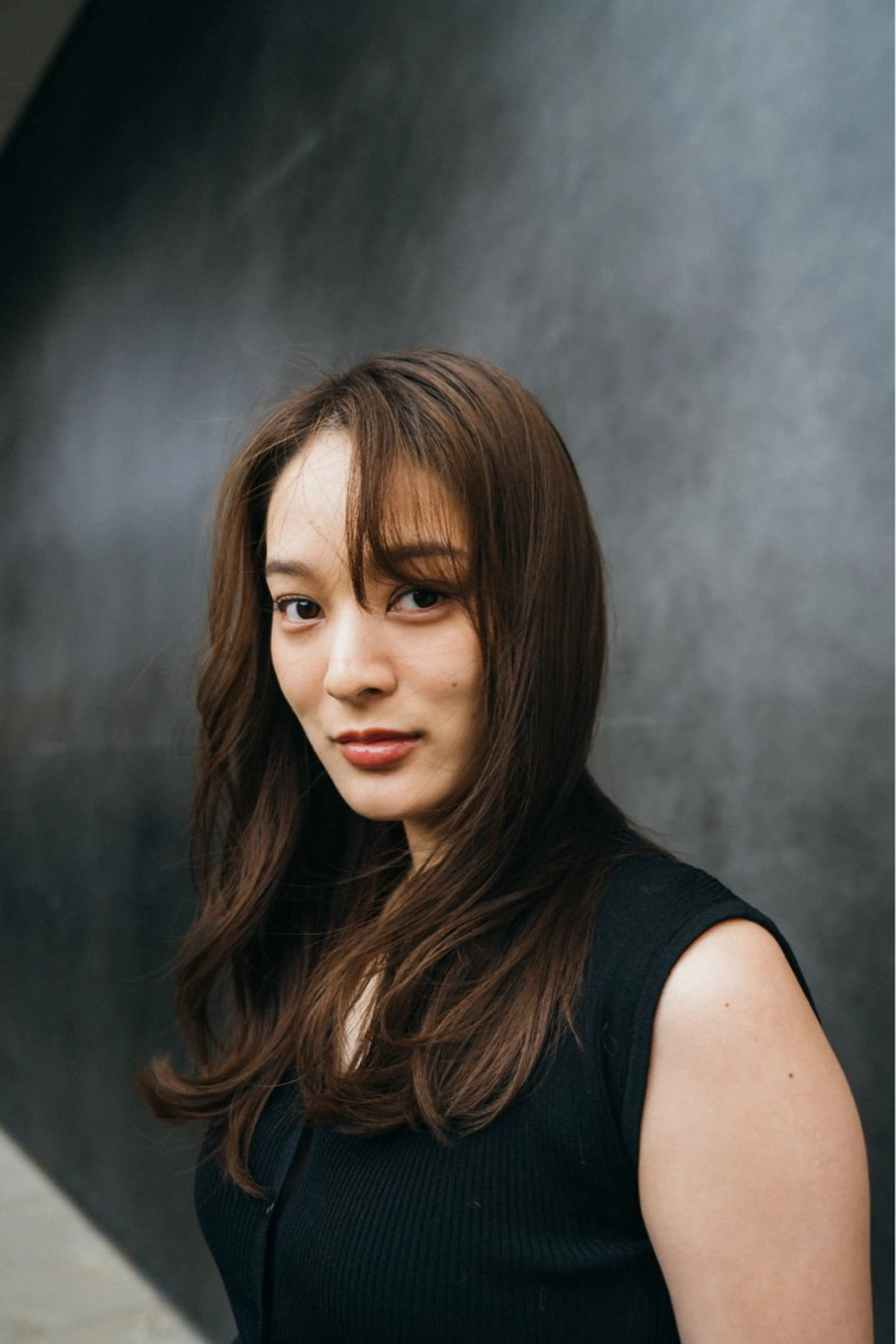 ロング 掛川 愛菜のヘアスタイル