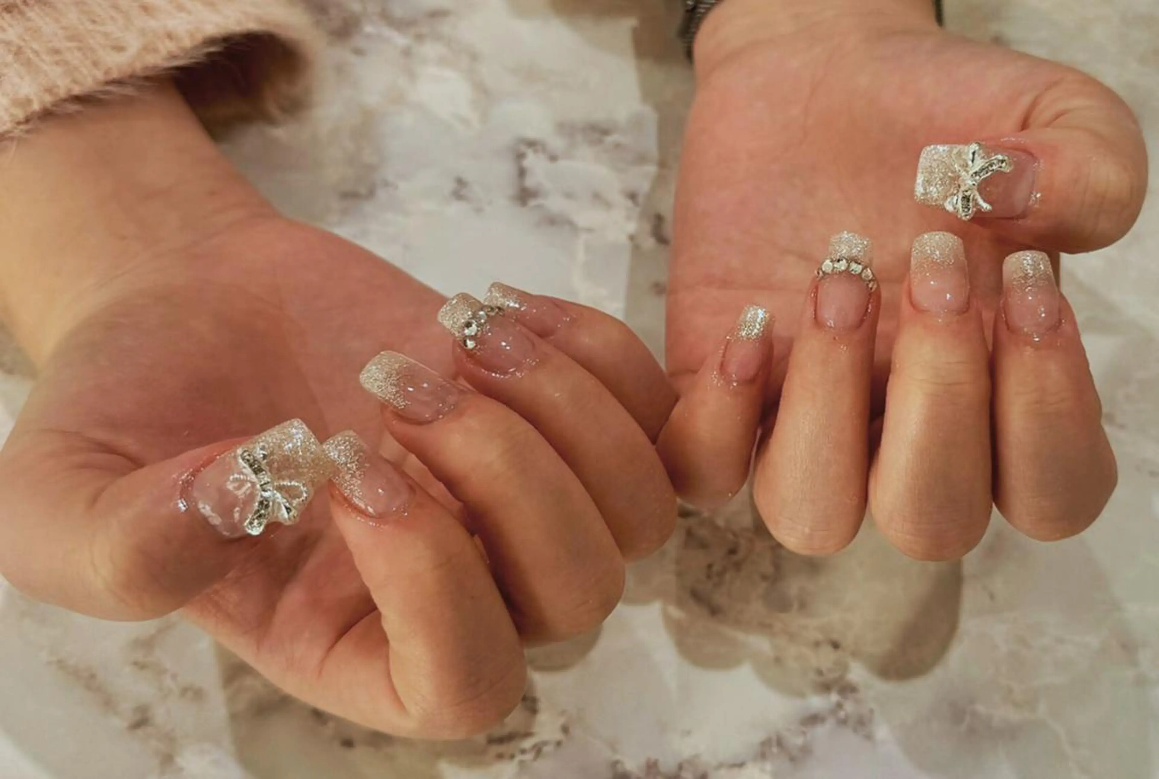 ネイル 長さ出し キラキラネイル シンプルネイル ハンドネイル Nail Salon Lindaのネイルデザイン