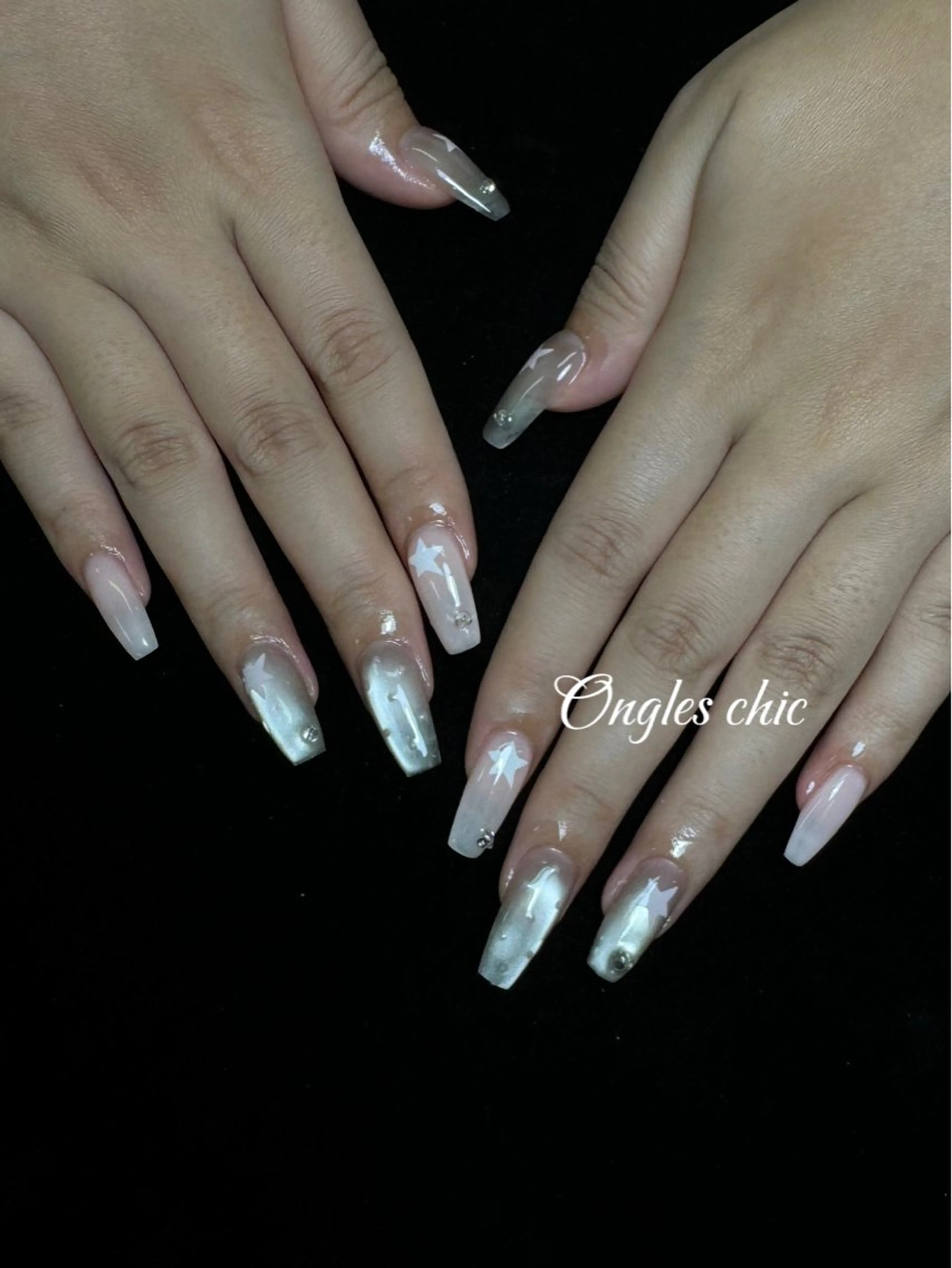 ネイル ハンドネイル ongles chicのネイルデザイン