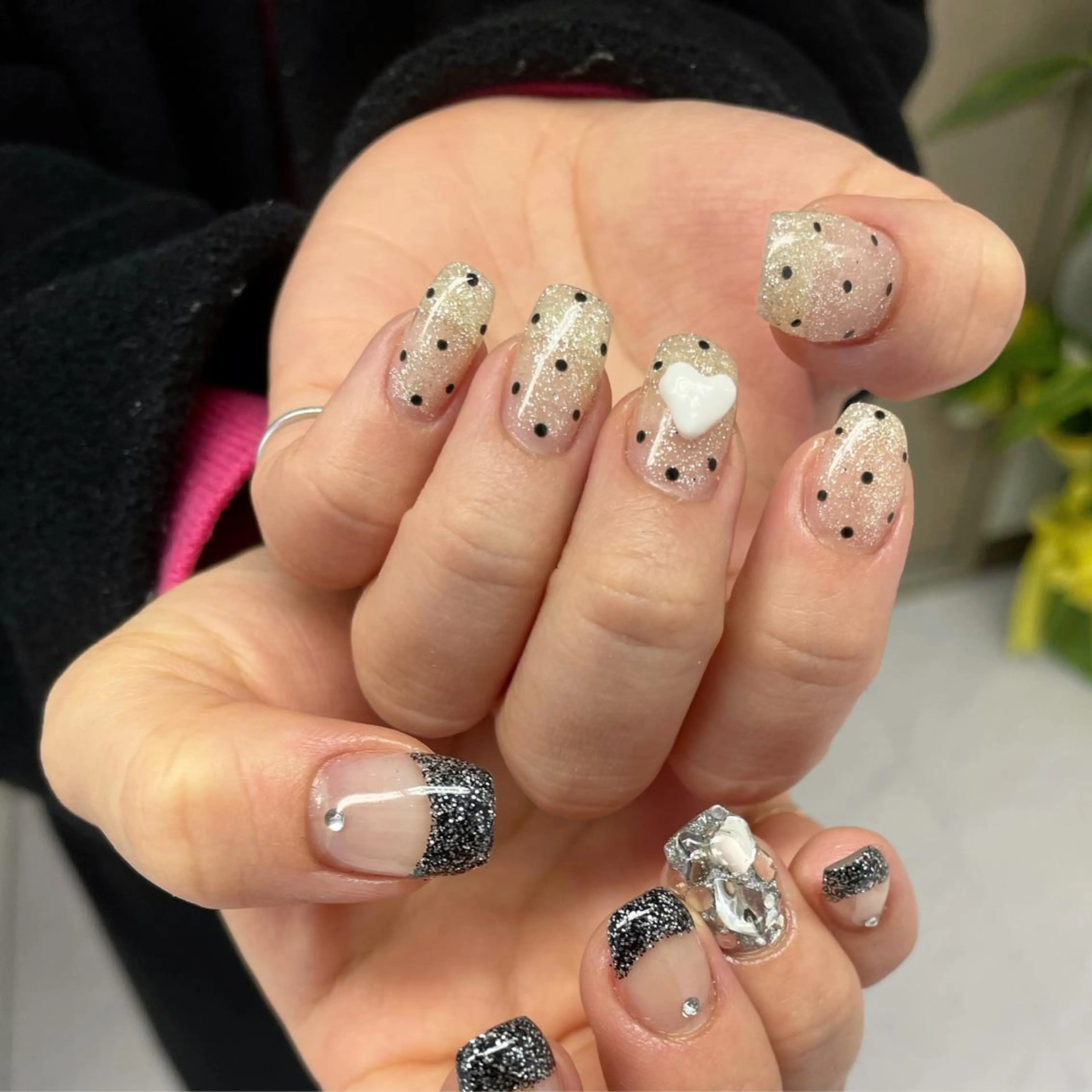 ネイル ハンドネイル 大阪福島韓国束感まつ げ Sayaka🤍のマツエク・マツパデザイン