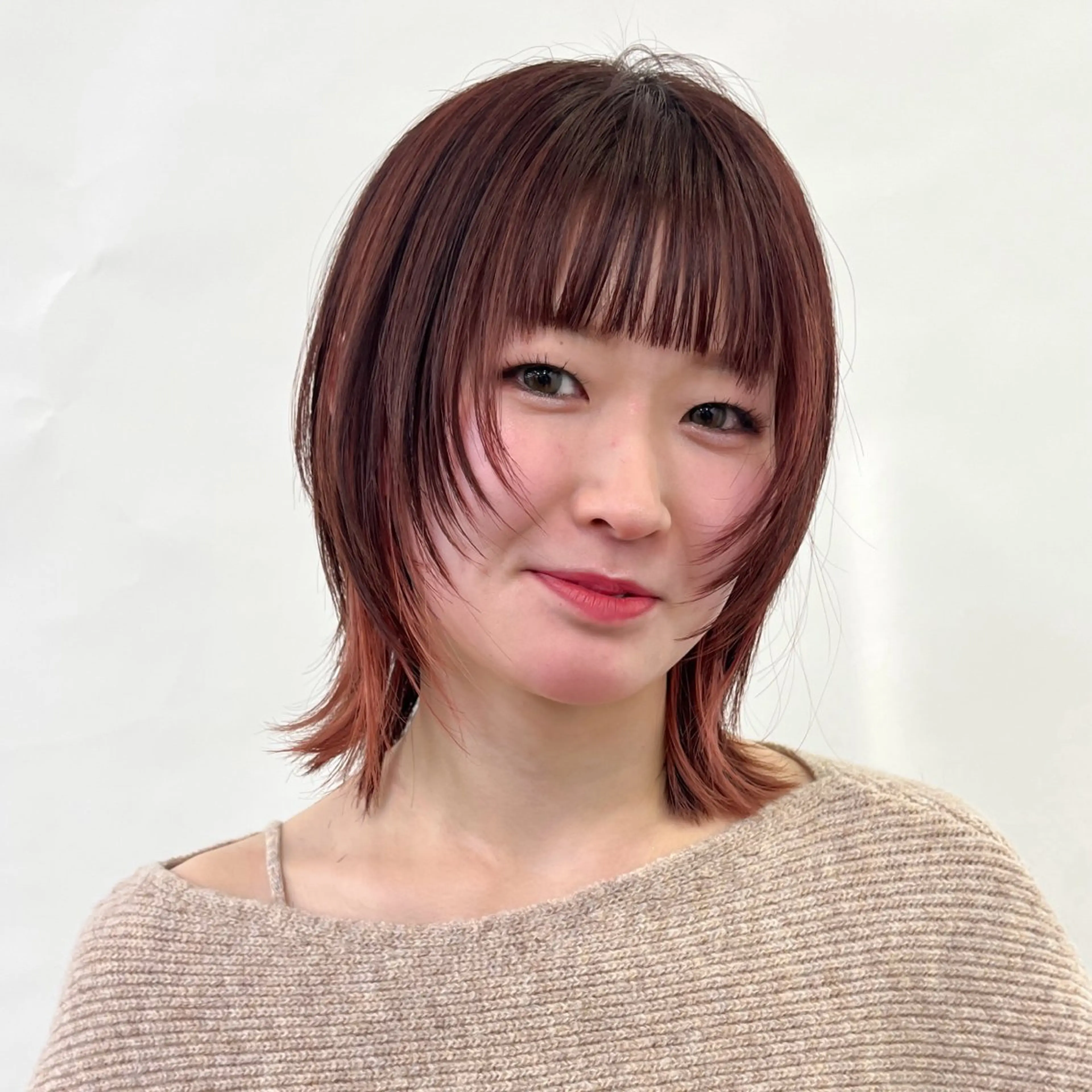 ショート たおちゃん／レイヤー ／透明感カラーのヘアスタイル