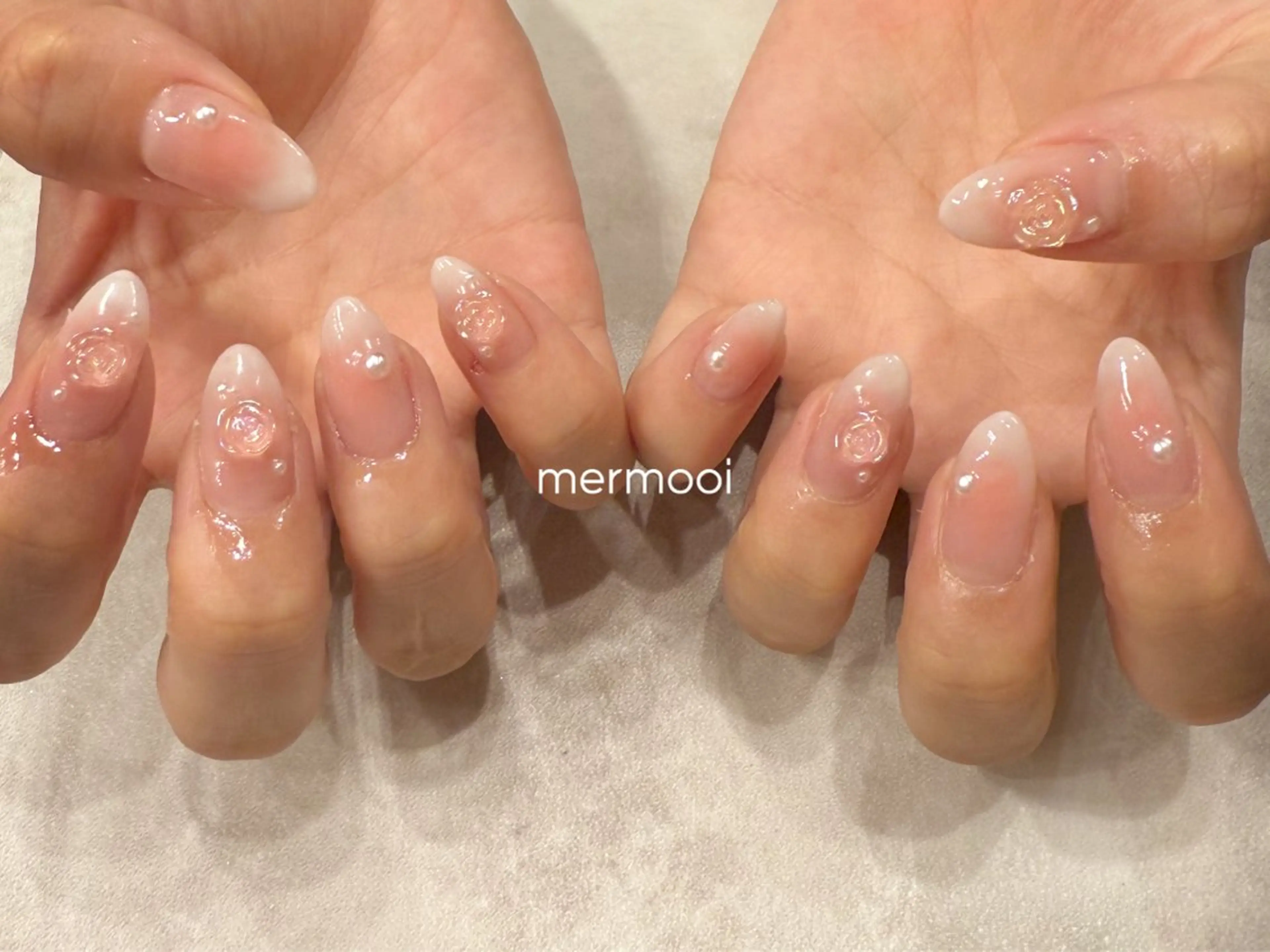 ネイル チークネイル 韓国ネイル ニュアンスネイル ワンホンネイル melumooi nailのネイルデザイン