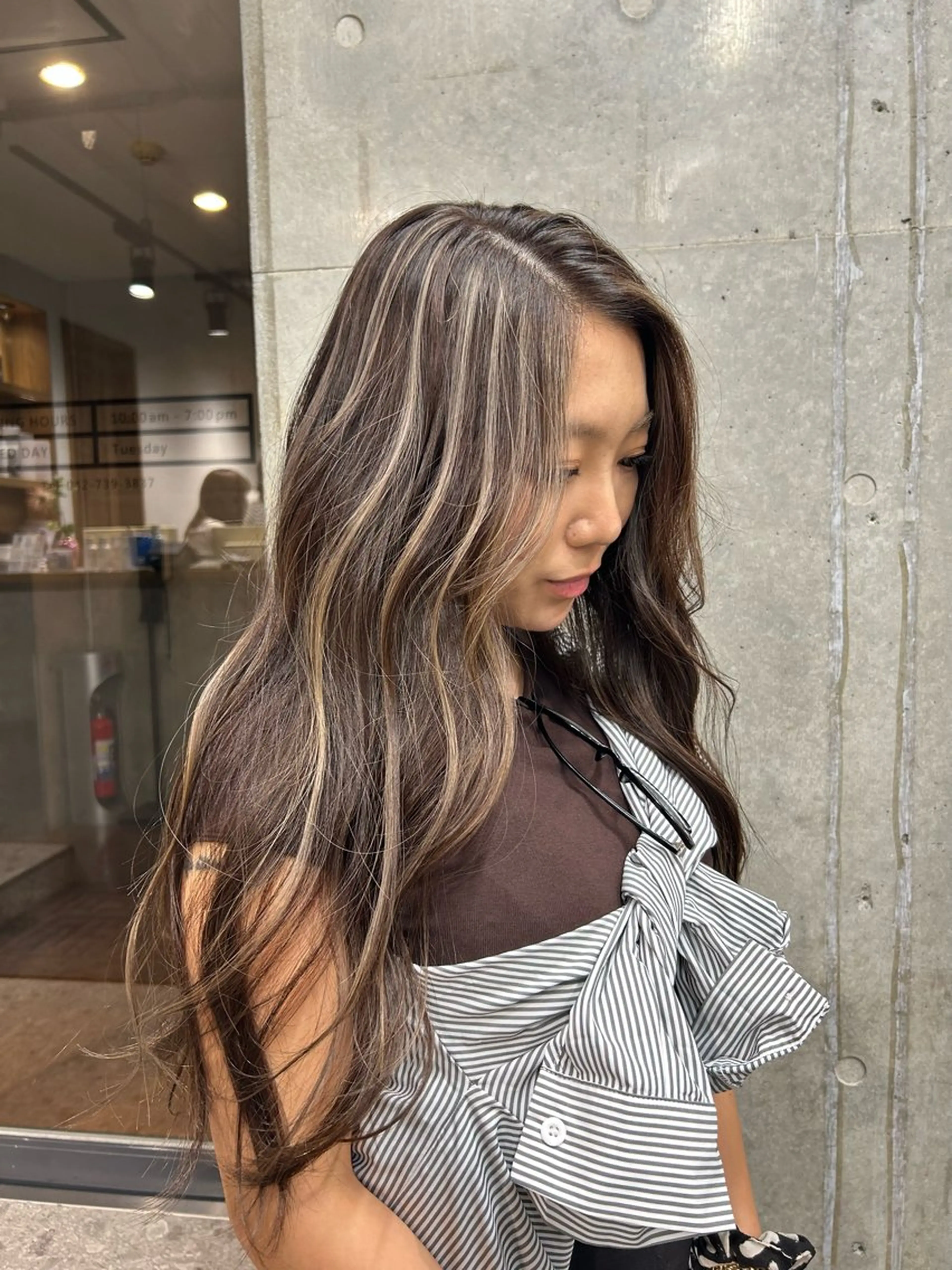 ロング カラー ハイライトカラー ハイライト ヘアカラー 🍎ブリーチカラー 🍎KUREA🍎のヘアスタイル
