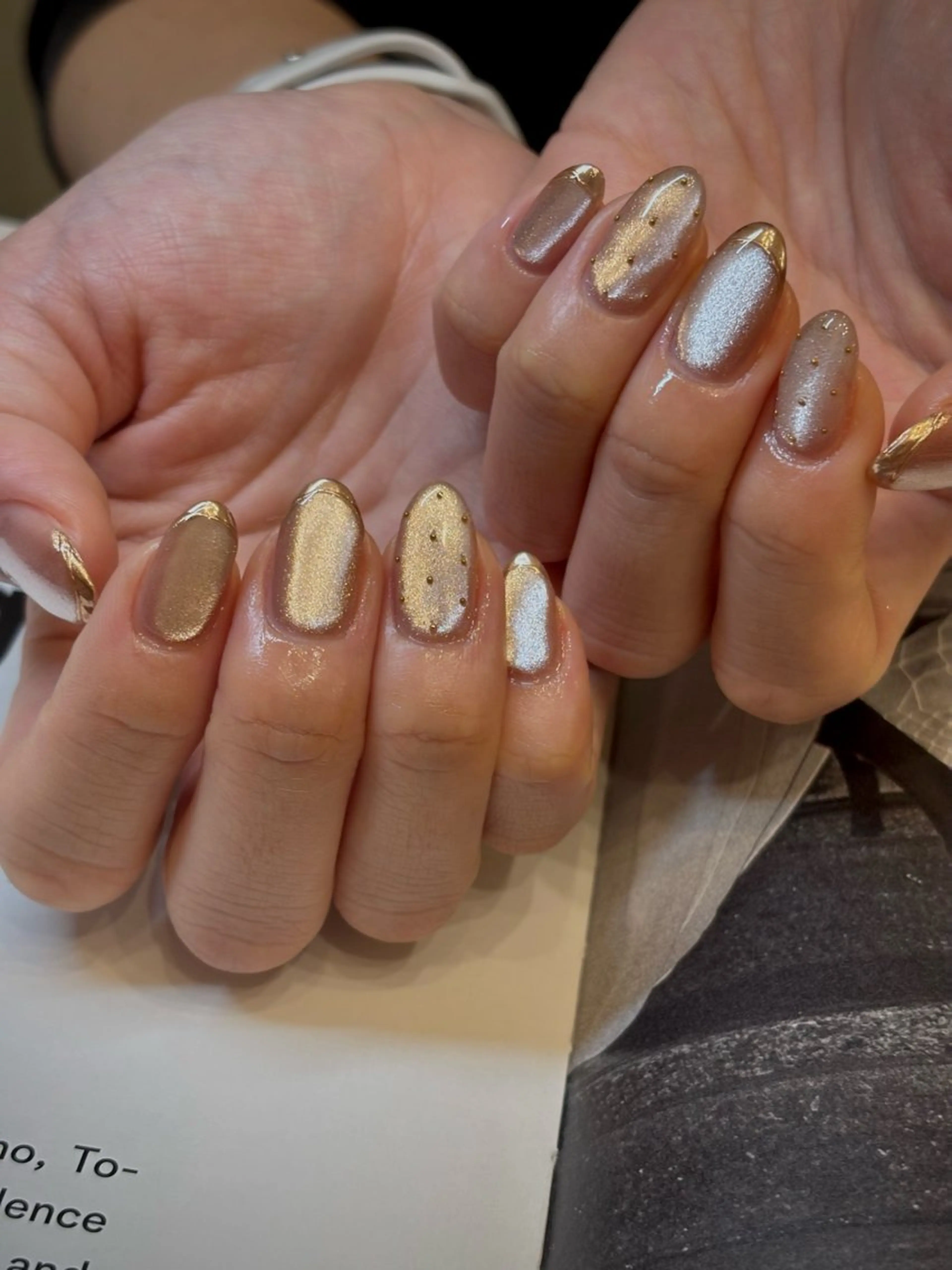 キッズ ネイル フットネイル ジェルネイル マグネットネイル ニュアンスネイル ワンカラーネイル illum hicariのネイルデザイン