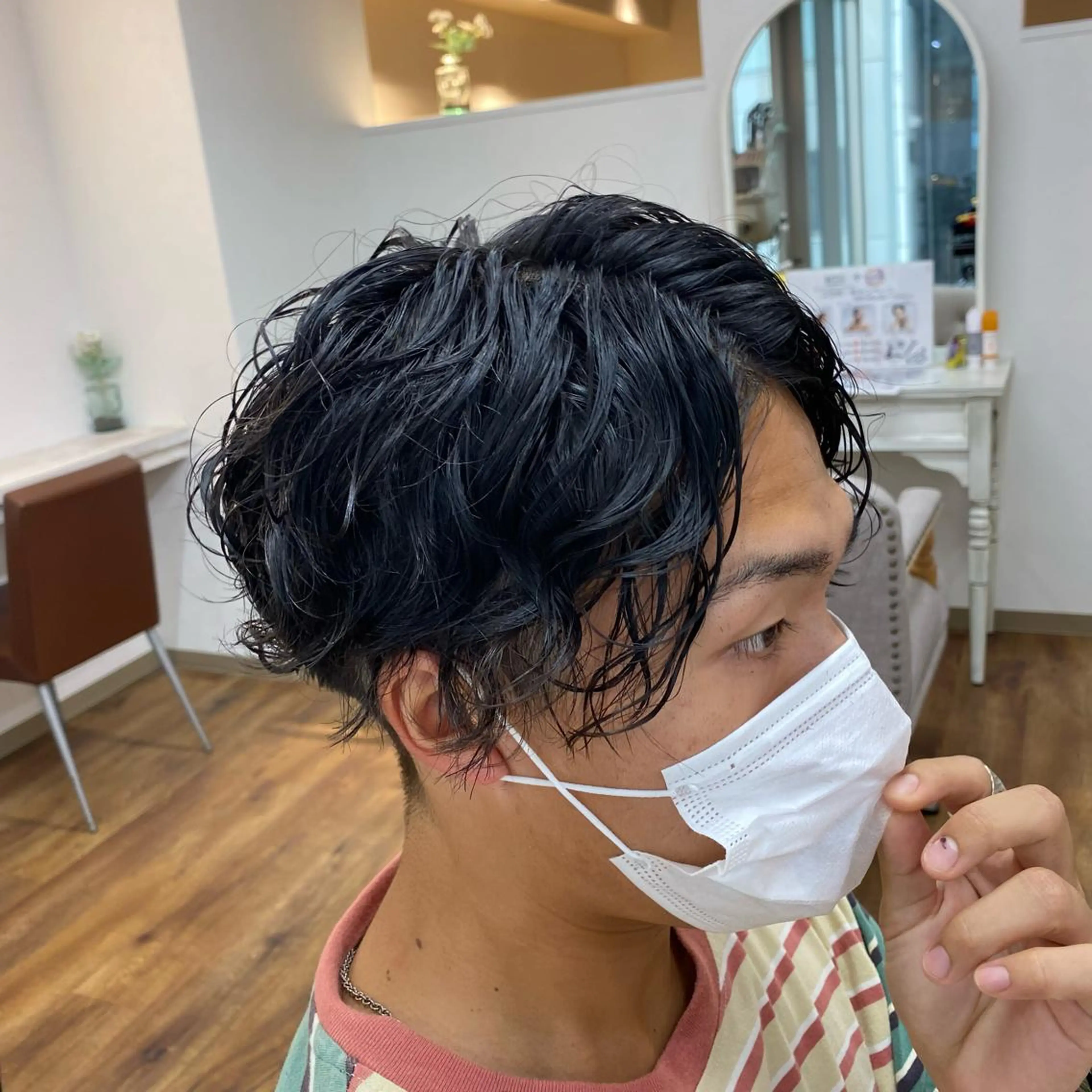 ショート パーマ メンズ 大場 優のヘアスタイル