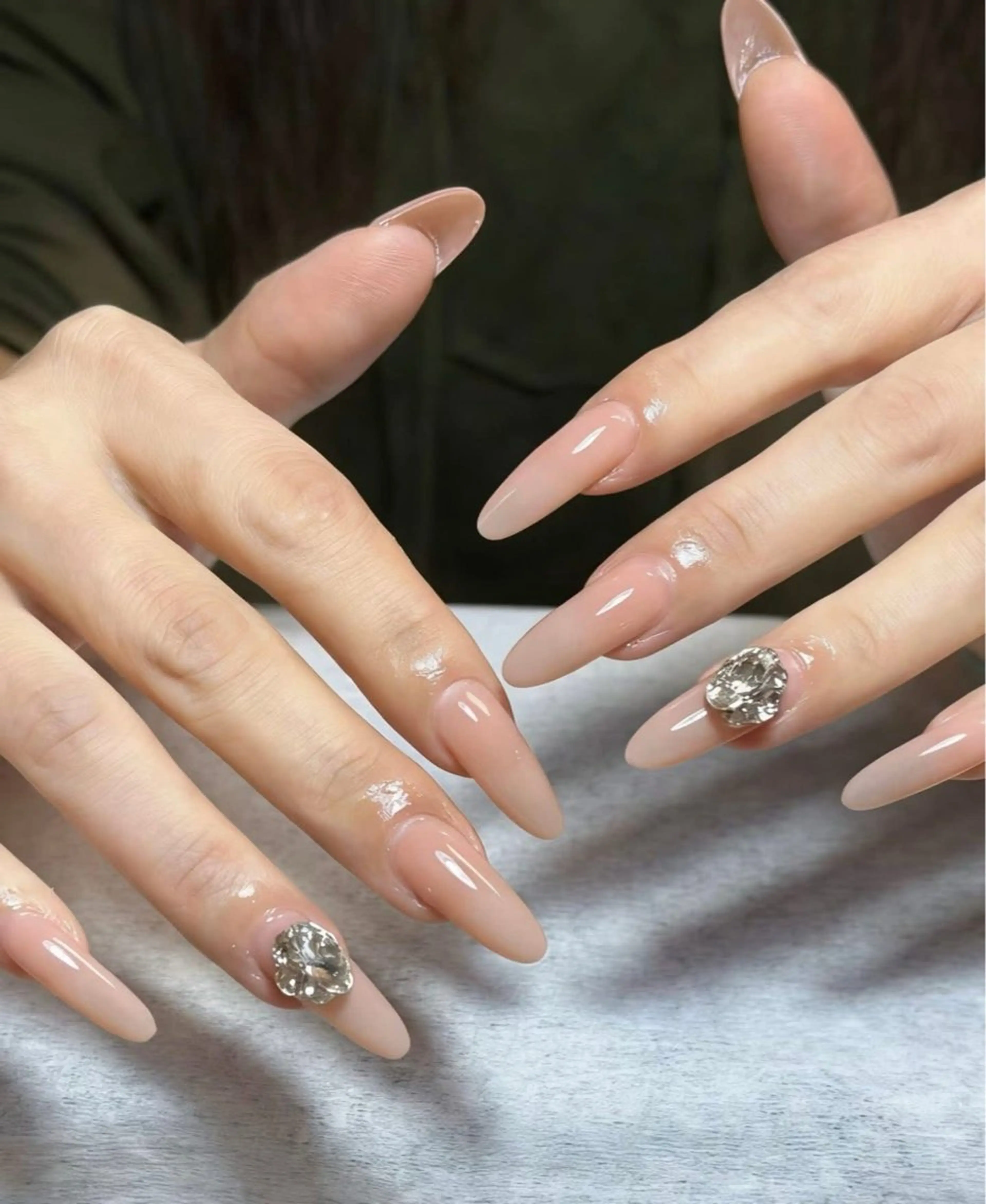 ネイル チークネイル フレンチネイル グラデーション キラキラネイル 韓国ネイル Minette nailHuongのネイルデザイン