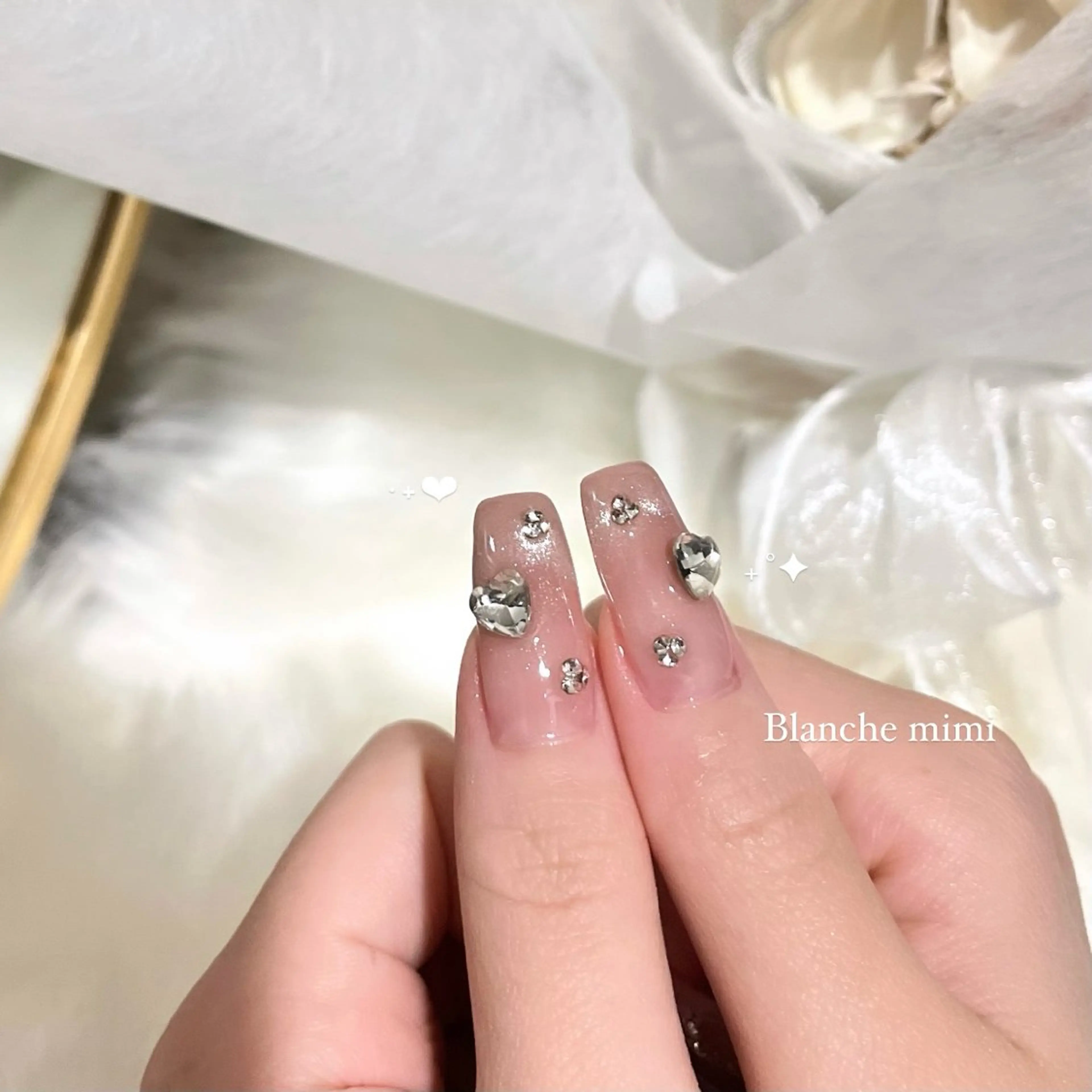ネイル ハンドネイル Blanche mimi.u_aのネイルデザイン