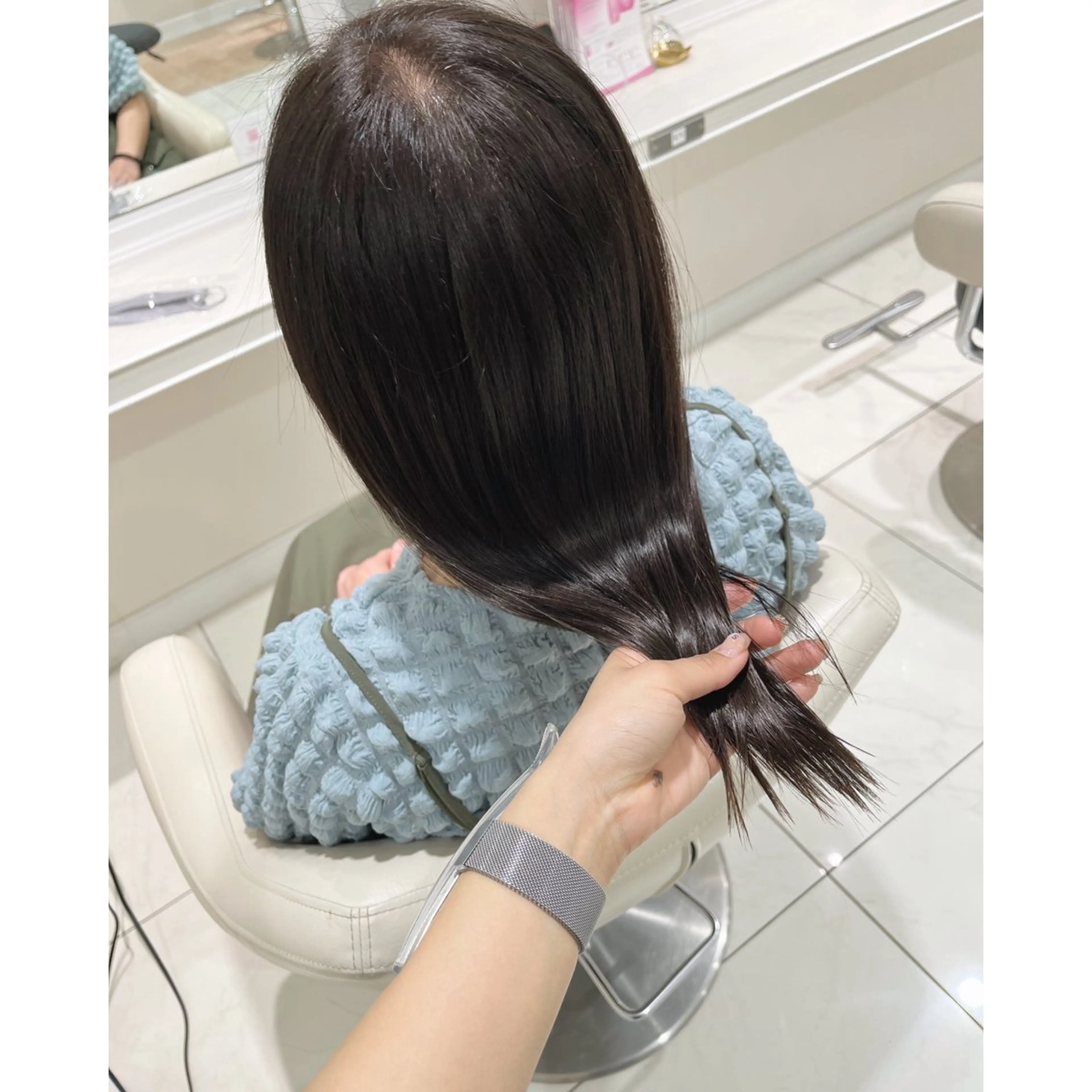 セミロング カラー 韓国ヘア 🎀中川綾乃🎀のヘアスタイル