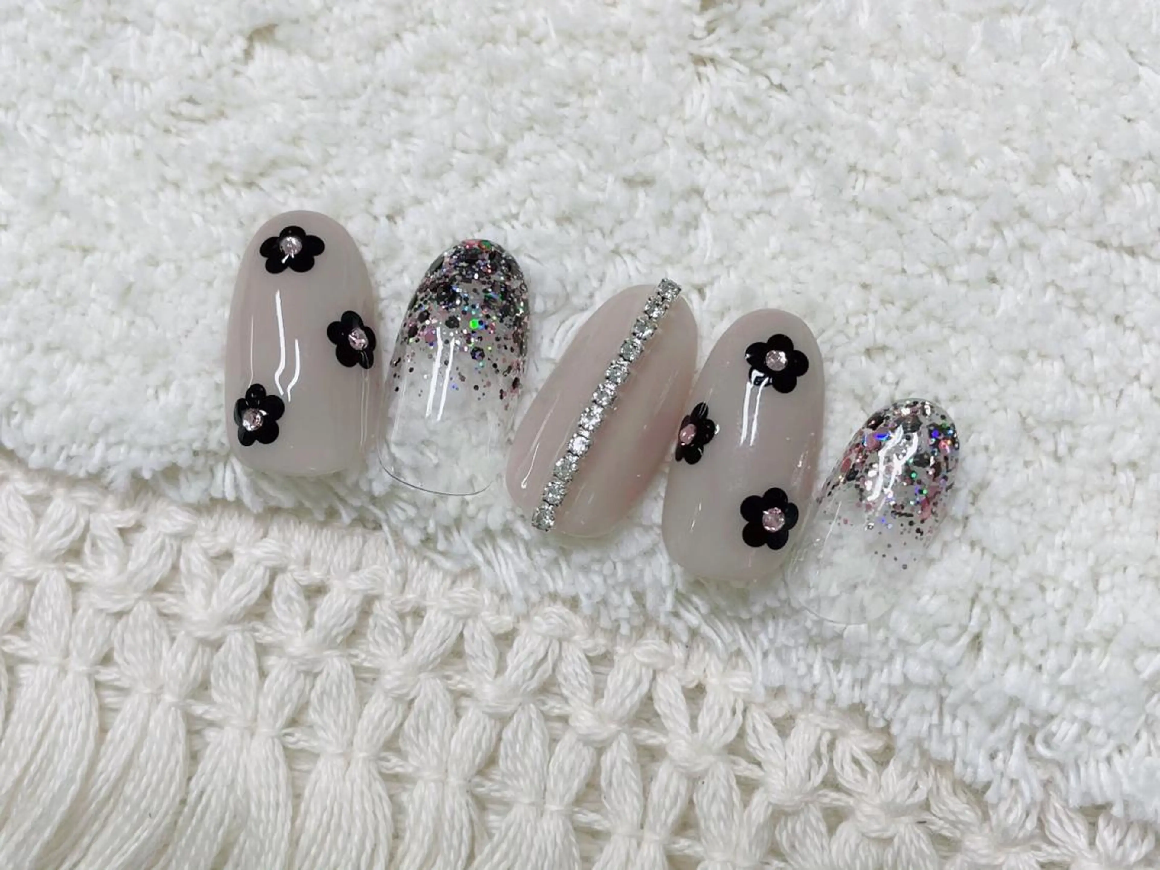 ネイル ハンドネイル プティリボン 武蔵小金井店のネイルデザイン