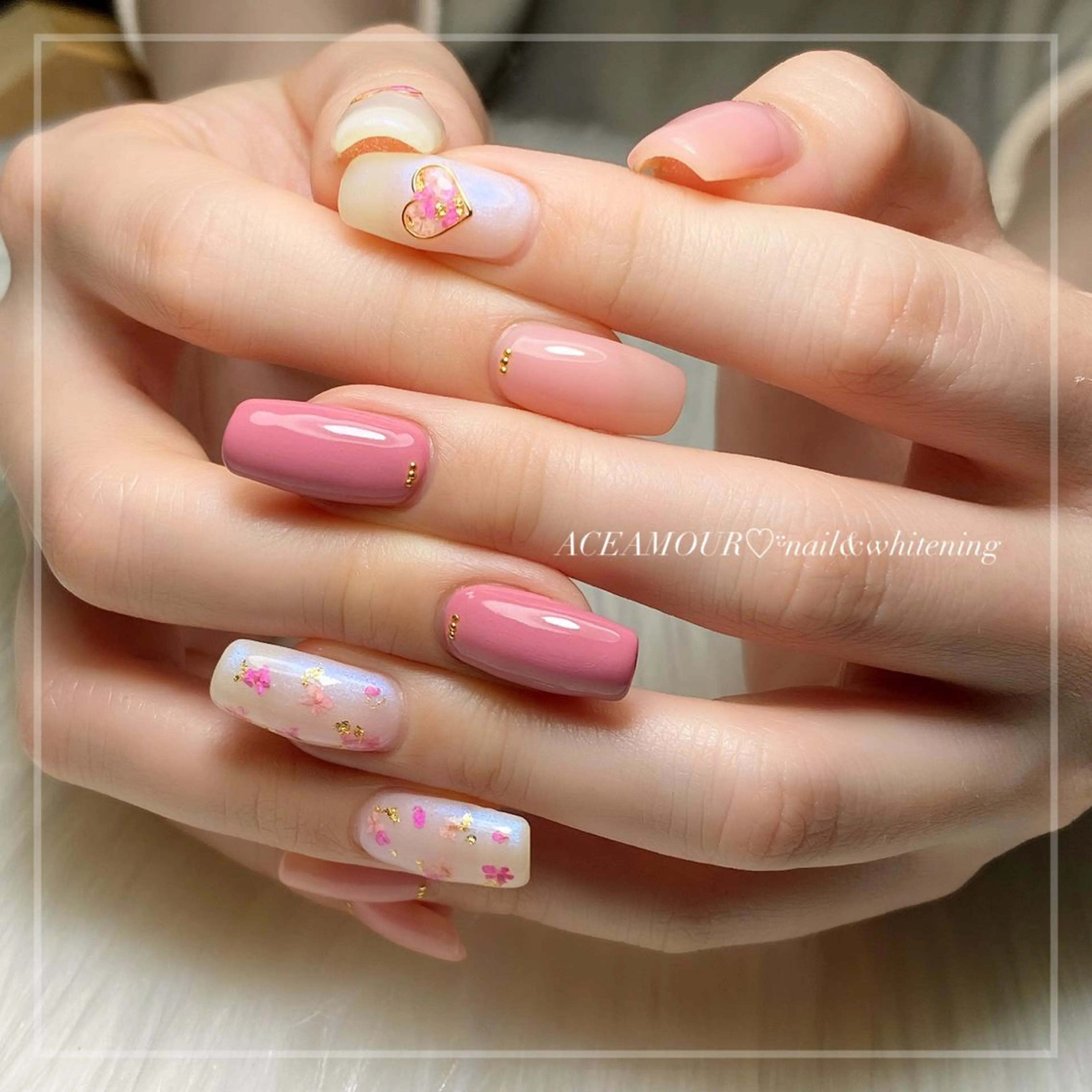 ネイル フラワーネイル 春ネイル ネイル/耳つぼ /新ホワイトニングのネイルデザイン