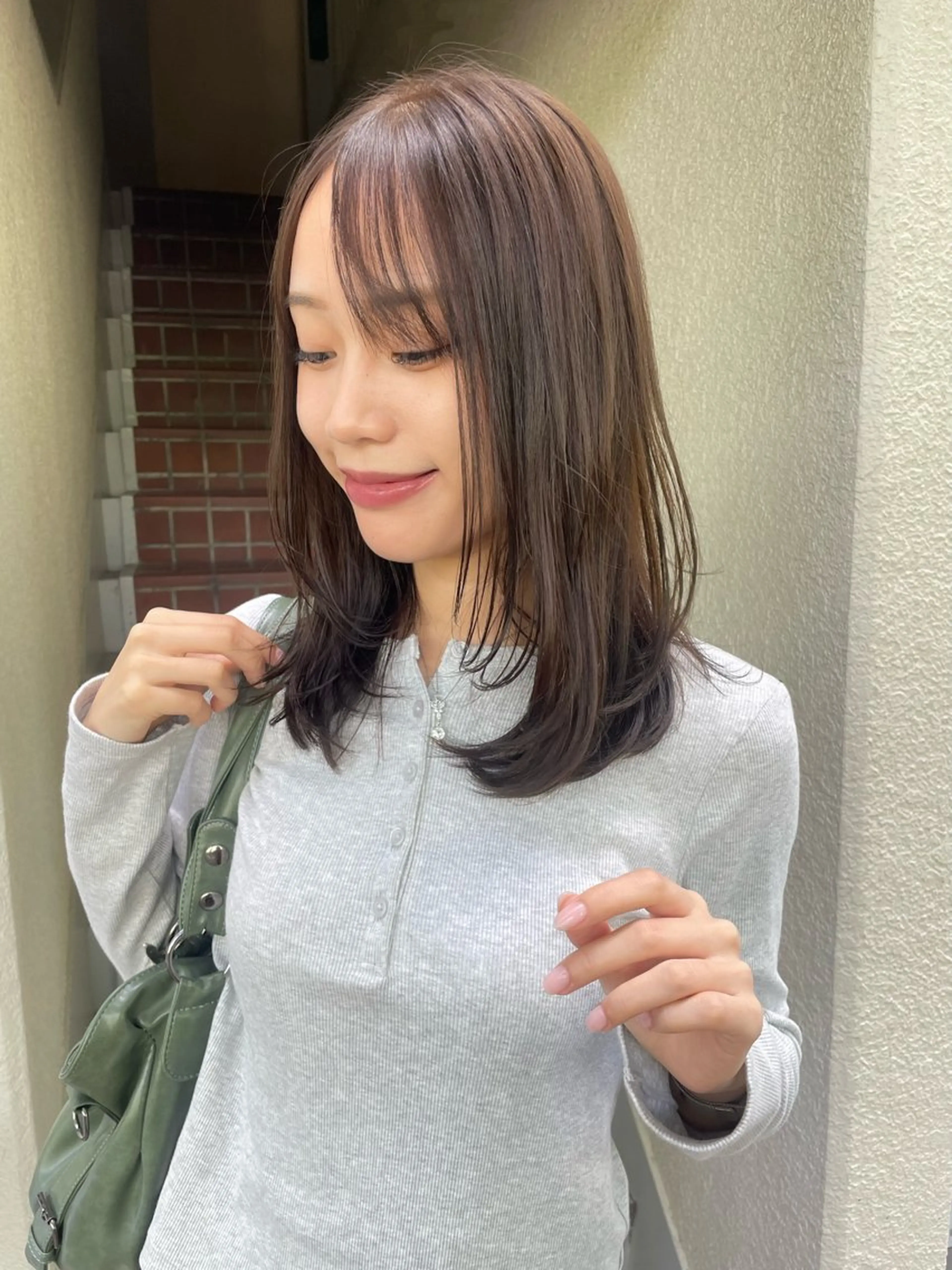 ミディアム カラー ブラウンカラー オリーブブラウン ヘアカラー カットモデル/ ハイトーン/ゆうあのヘアスタイル