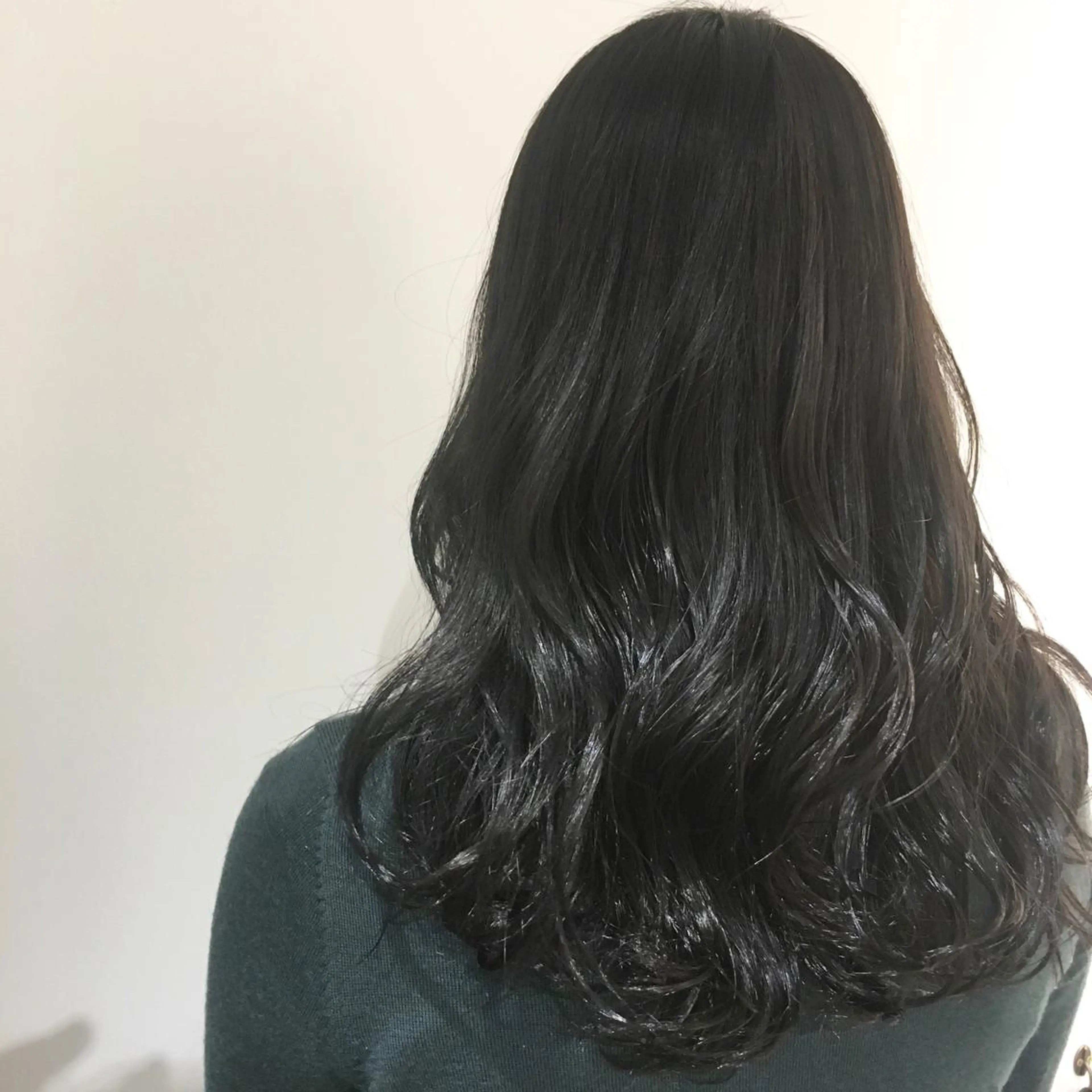 セミロング カラー 縮毛矯正クロスパーマ 益子達也のヘアスタイル