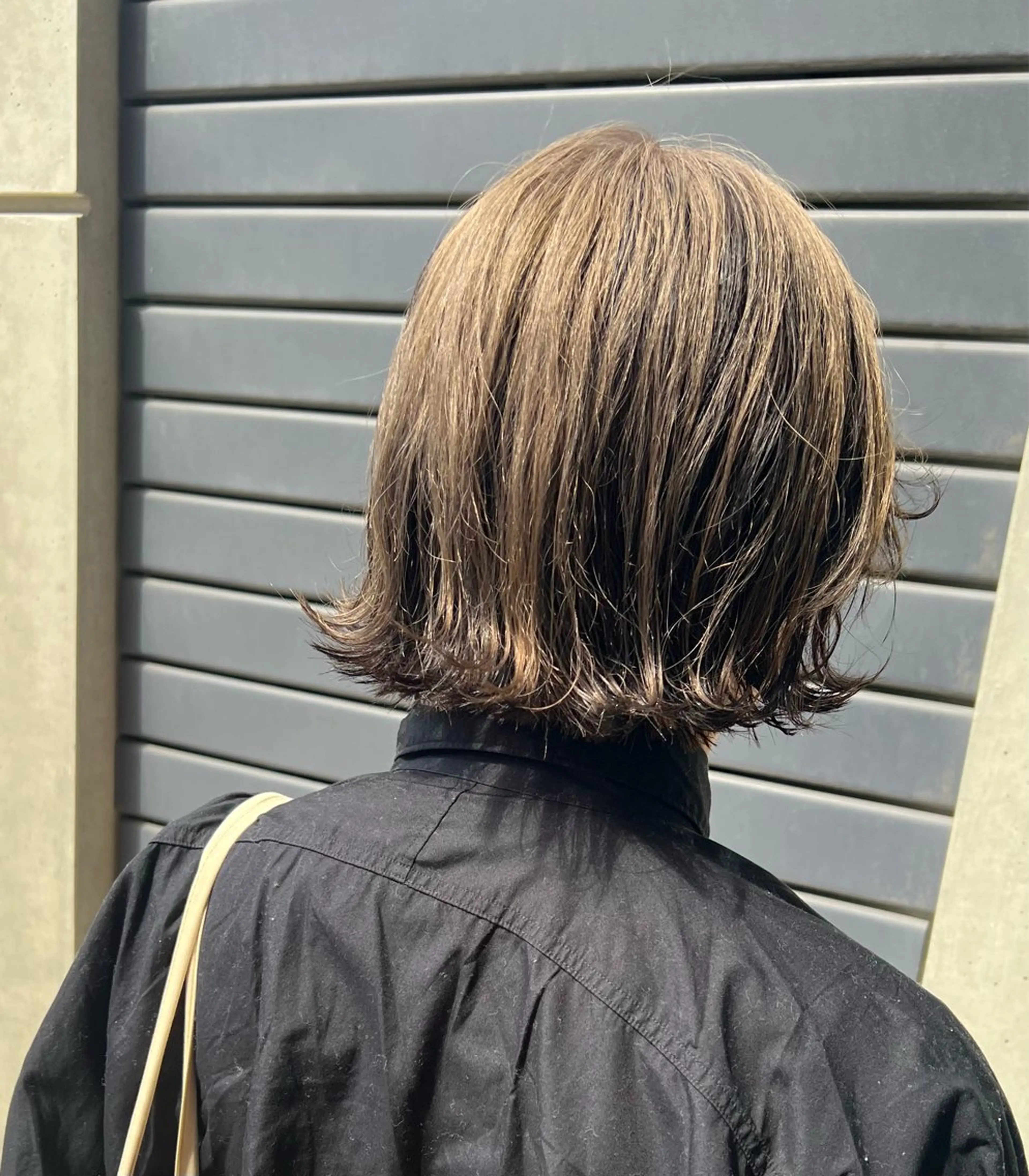 ショート カラー ベージュカラー グレージュ ボブ ショートヘア カット パーマ IKU顔周りレイヤー /ボブ/透明感カラーのヘアスタイル