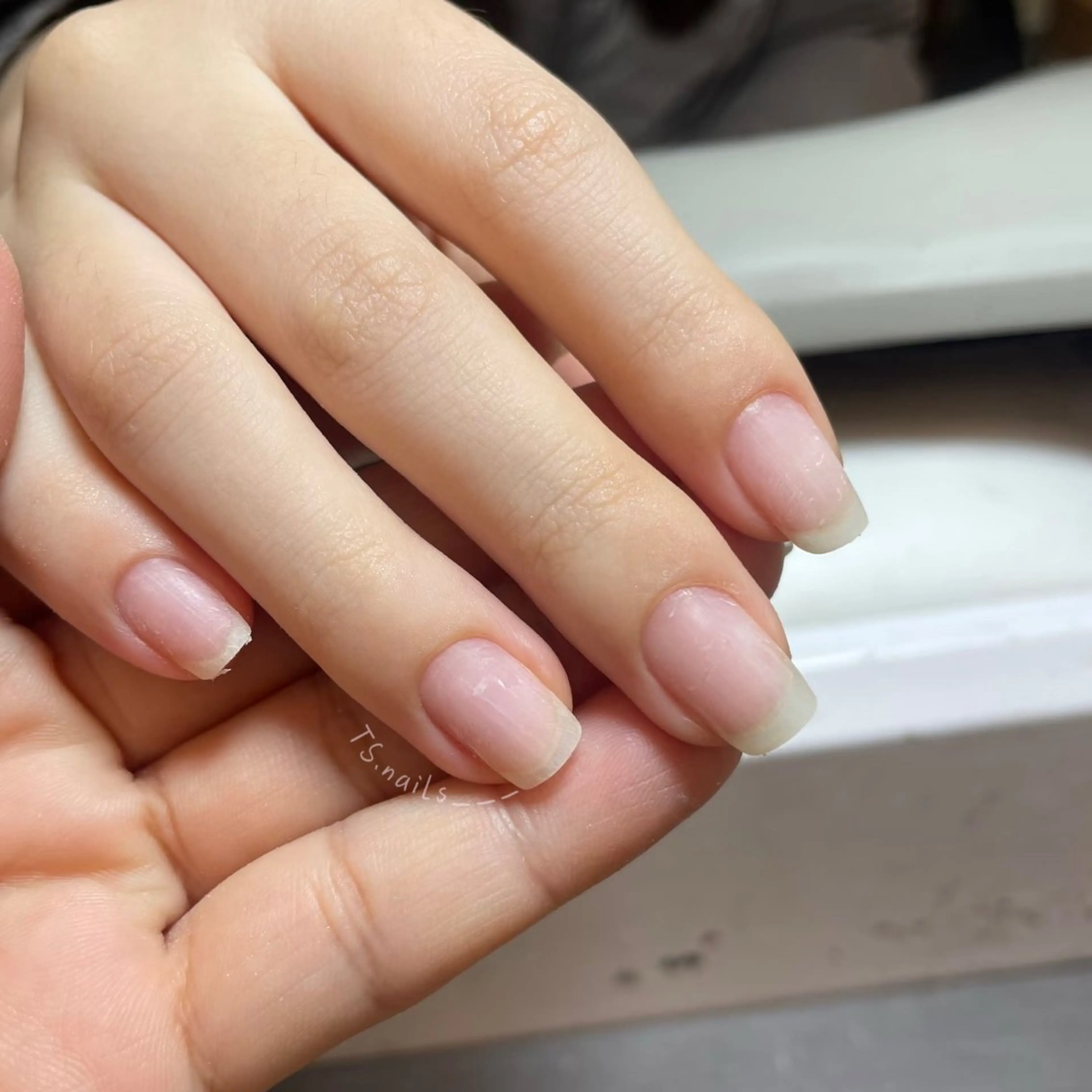 ネイル キラキラネイル マグネットネイル 持ち込み オフィスネイル シンプルネイル TS. nails___のネイルデザイン