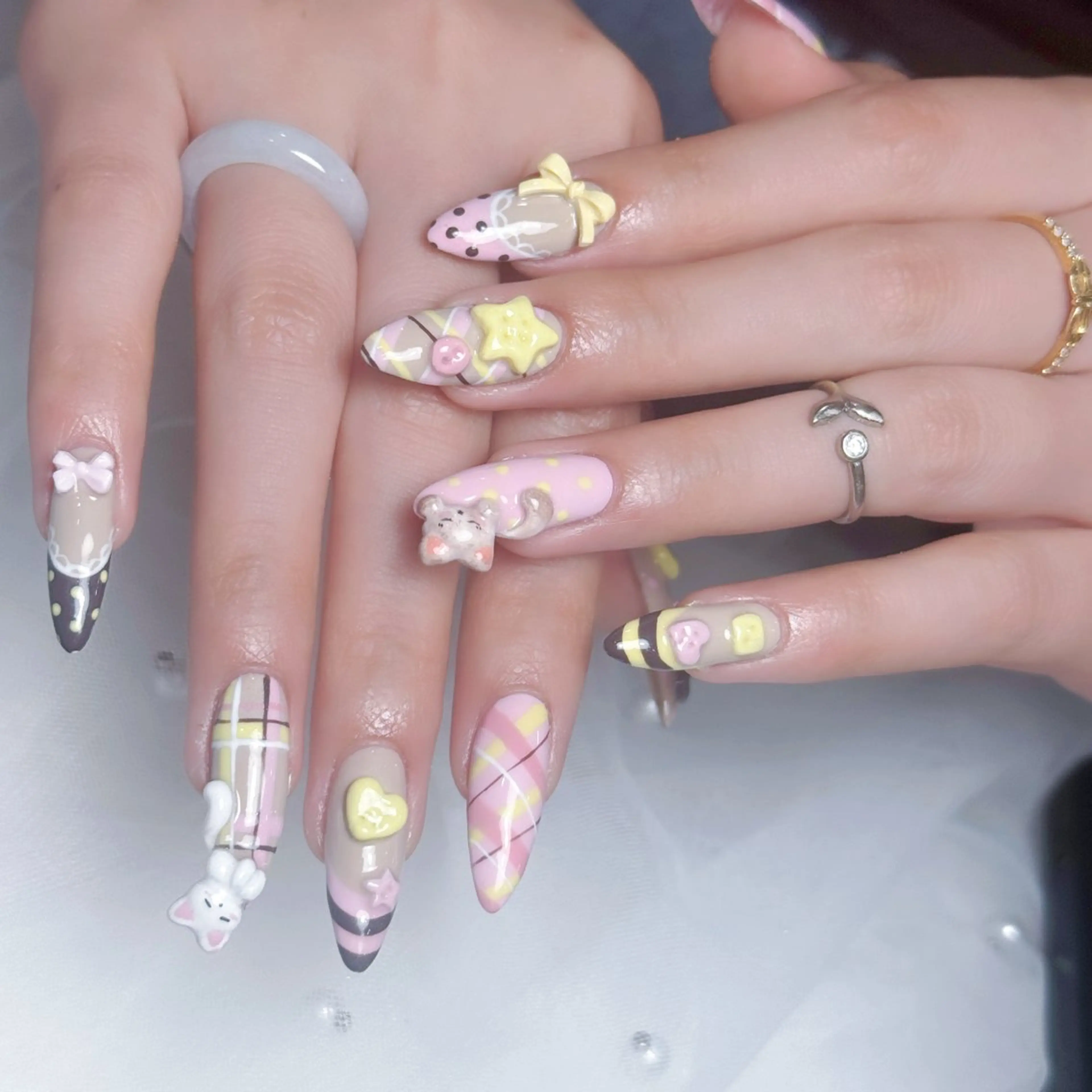 ネイル ハンドネイル LANA NAILのネイルデザイン