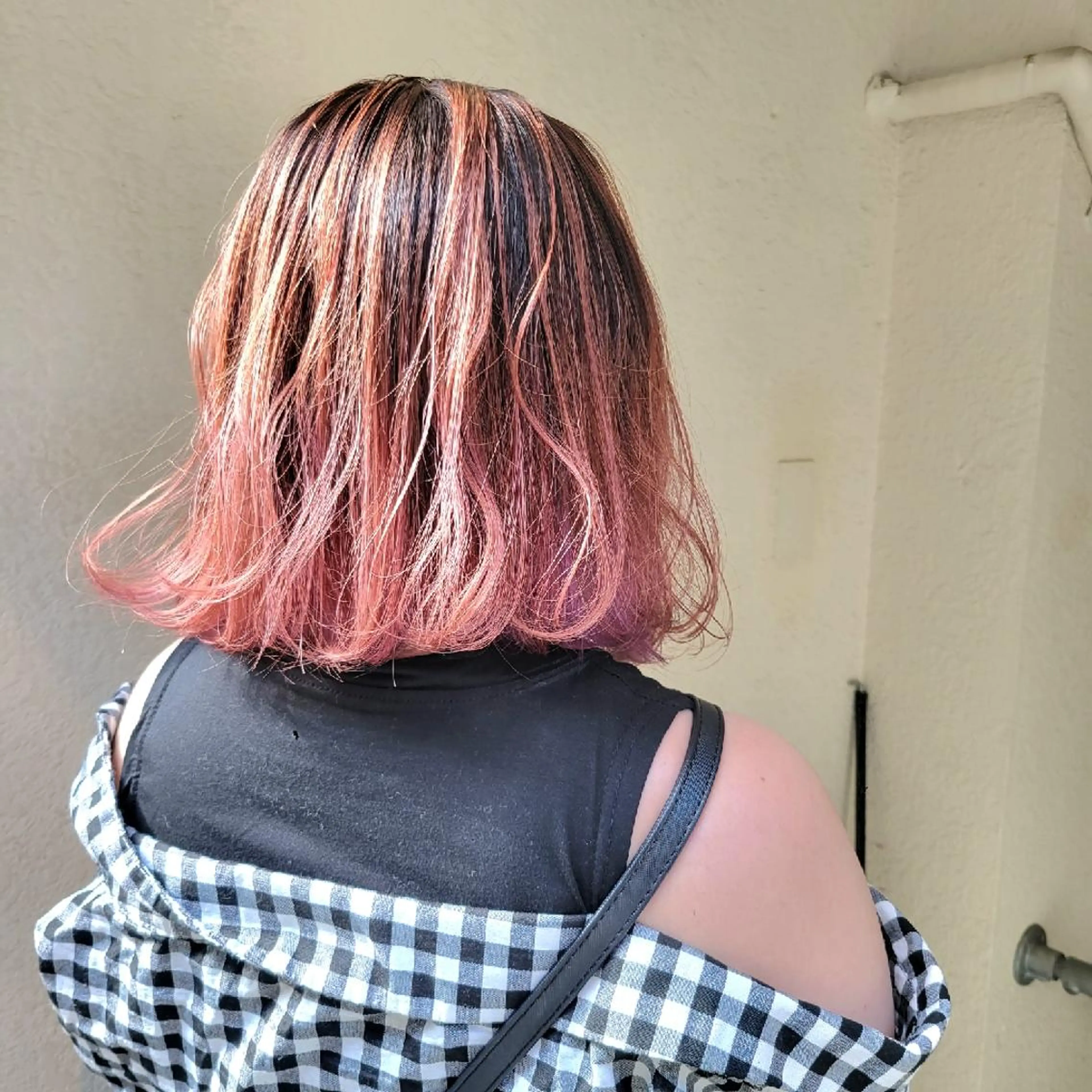 ミディアム レイヤーカット カット ヘアカラー トリートメント 🇰🇷透明感×ハイ トーン🌟tomoのヘアスタイル