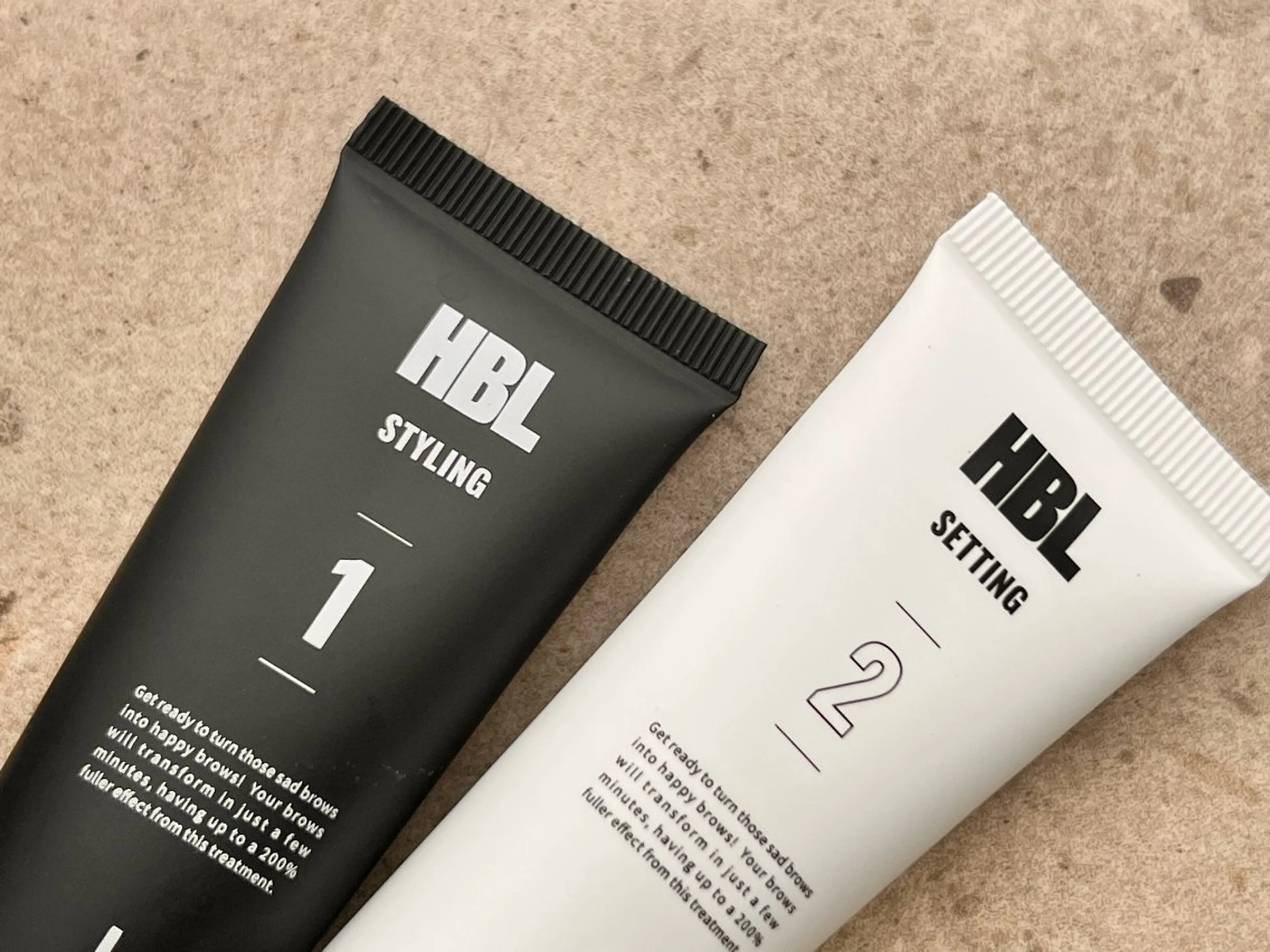 アイブロウ ハリウッドブロウリフト Crescent Eye所沢店　栁澤のマツエク・マツパデザイン