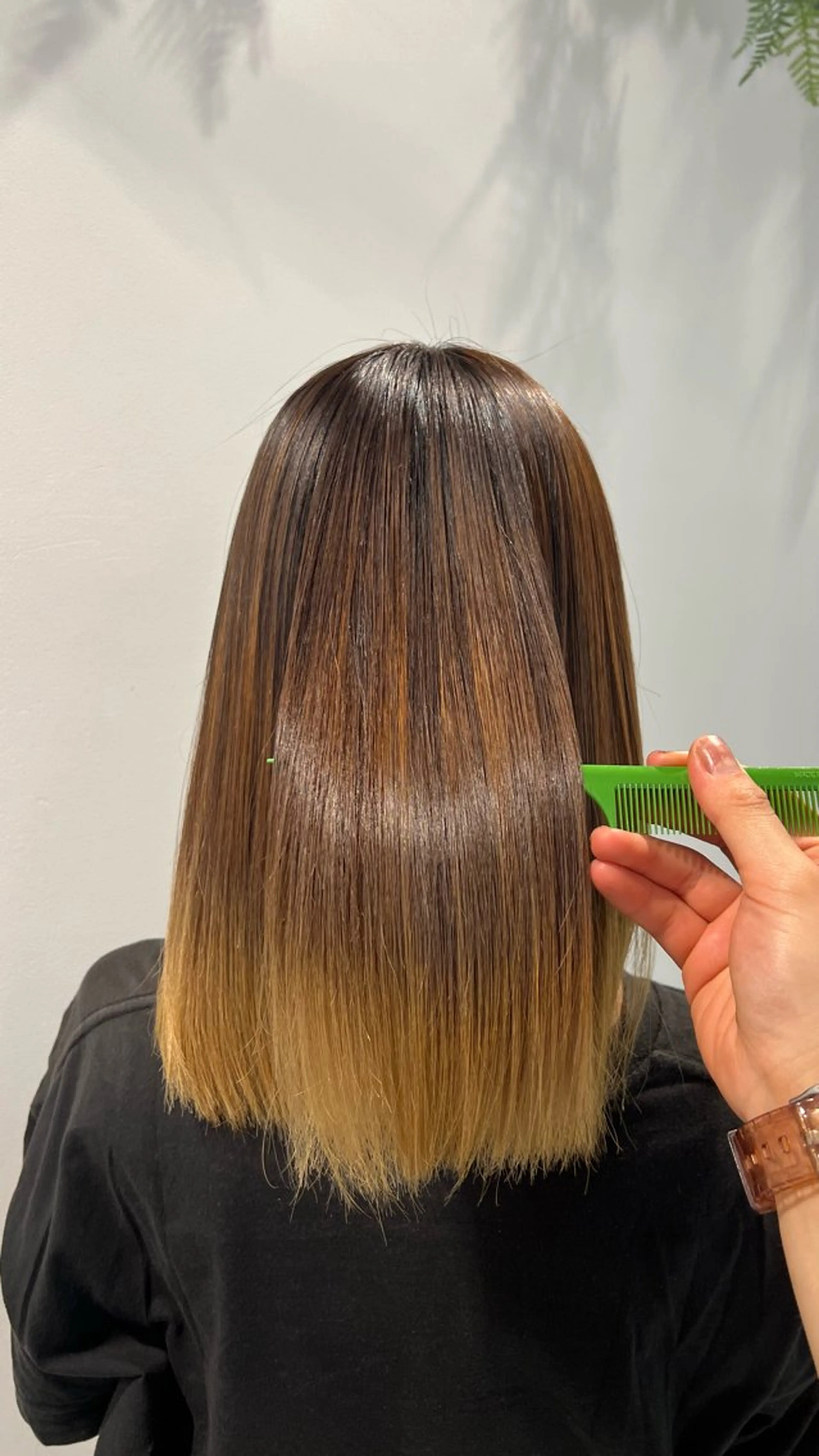 ミディアム 💚 AKI 💚のヘアスタイル