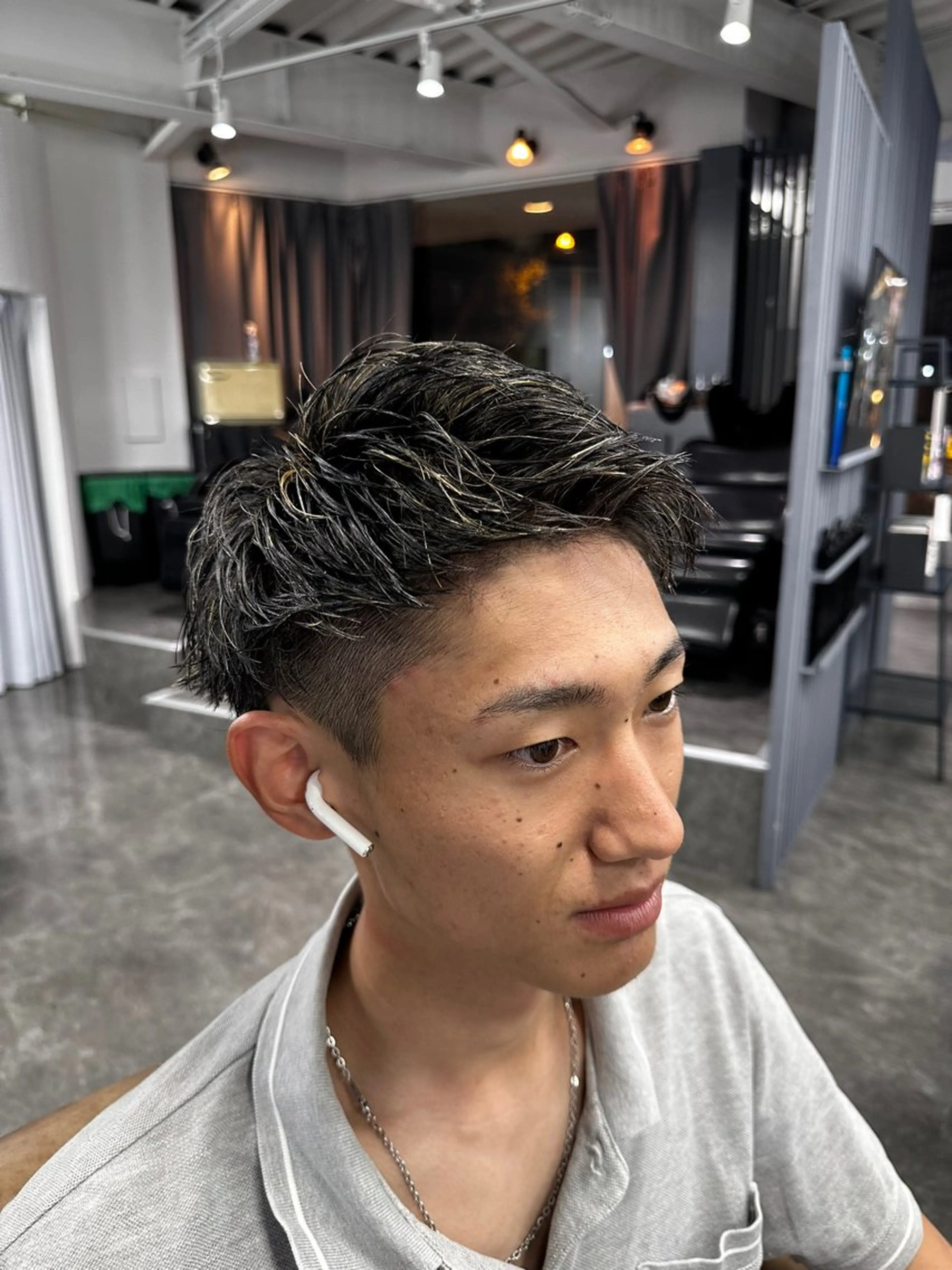 カラー メンズ カット ヘアカラー ニュアンス/シャドウ /韓国系/梅田茶屋町のヘアスタイル