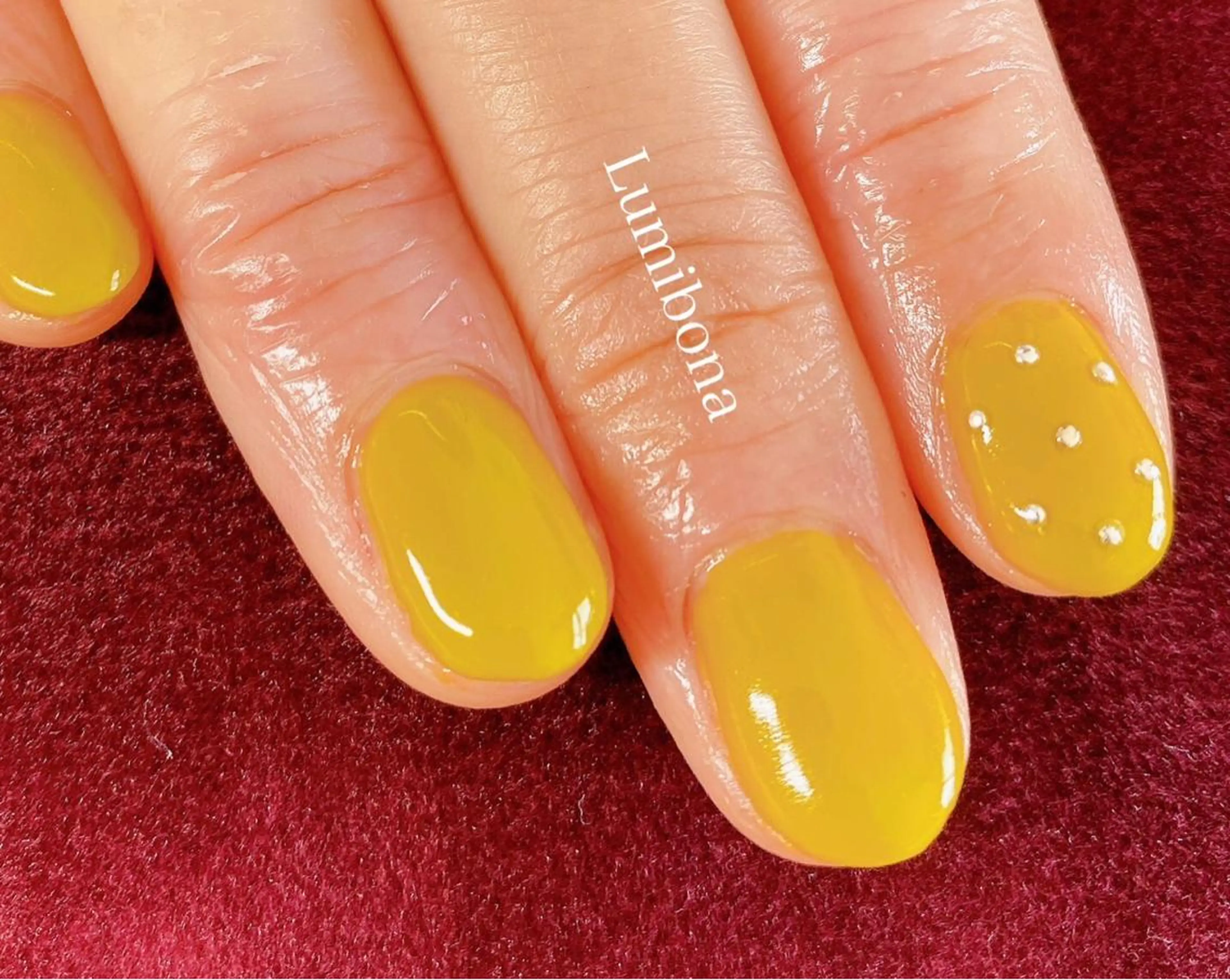 ネイル Lumibona ピールオフ専門店のネイルデザイン