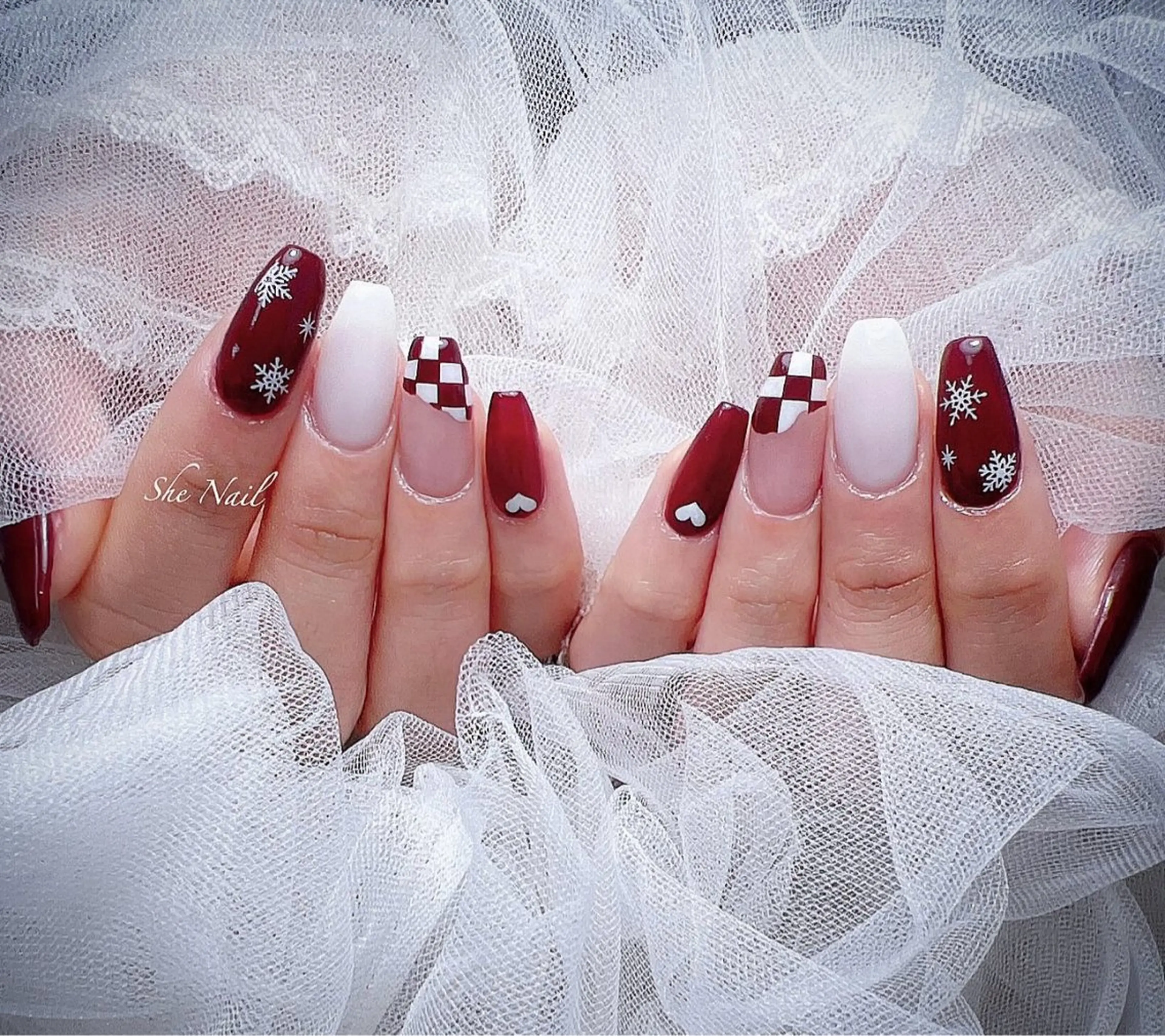 ネイル チークネイル 長さ出し フレンチネイル マグネットネイル 持ち込み ハンドネイル She   Nail所属・ISA_ BELLAのネイルデザイン