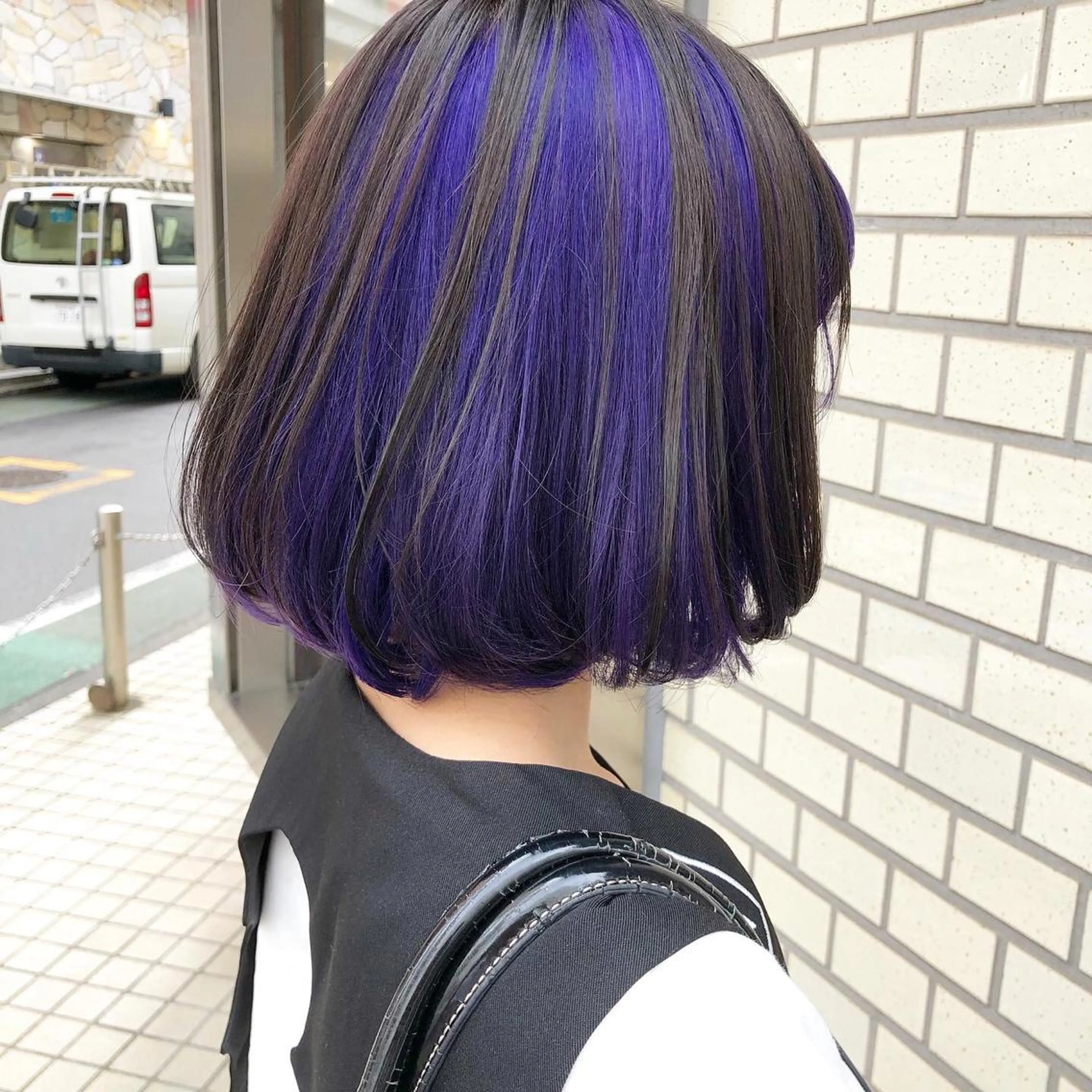 ミディアム カラー パーマ ヘアアレンジ ブルーカラー ブルーパープル インナーカラー パープルカラー ヘアカラー ハイトーン特化🤍 浦住のヘアスタイル