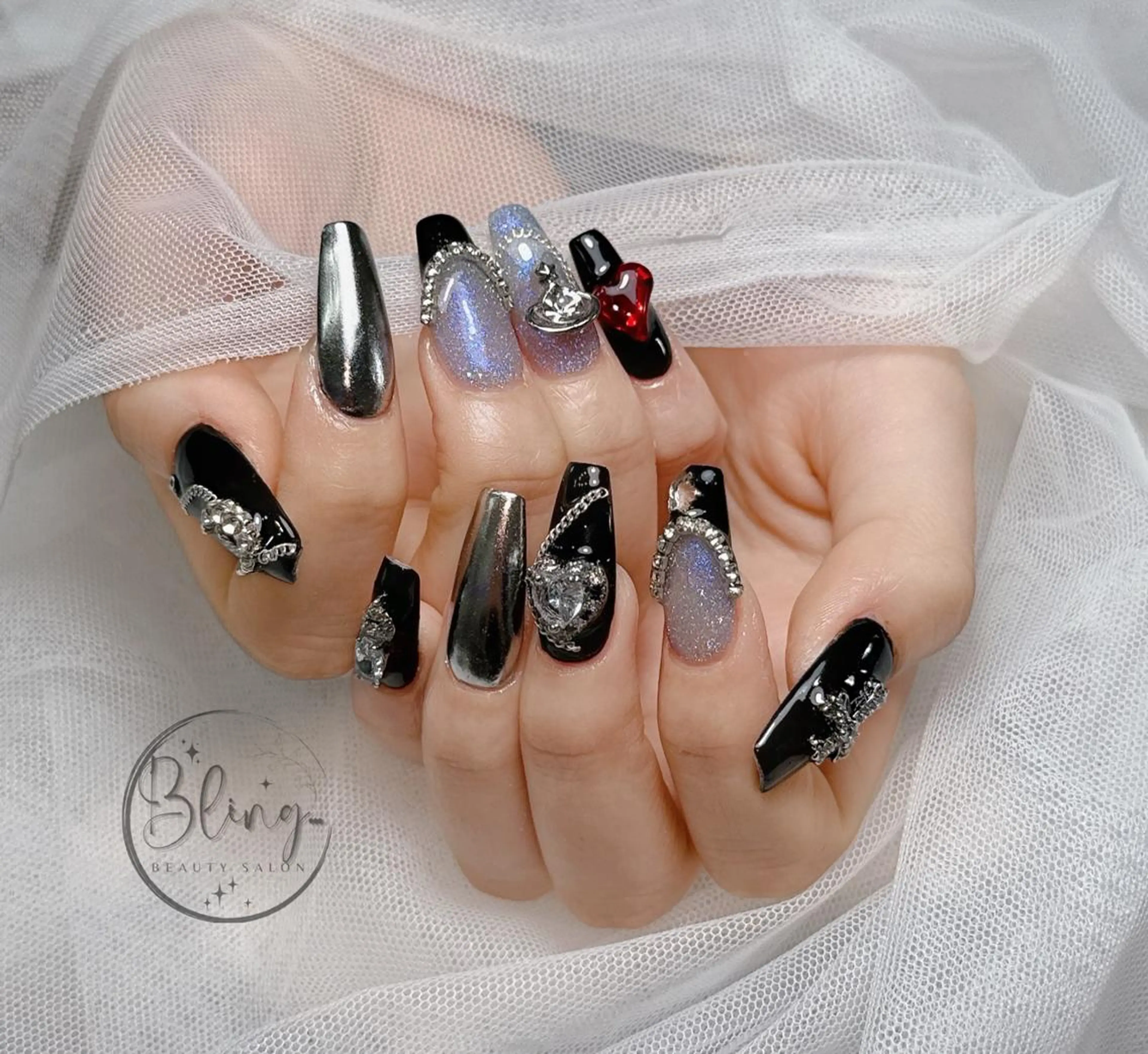 ロング 韓国風ヘア ハンドネイル Bling Salonのネイルデザイン