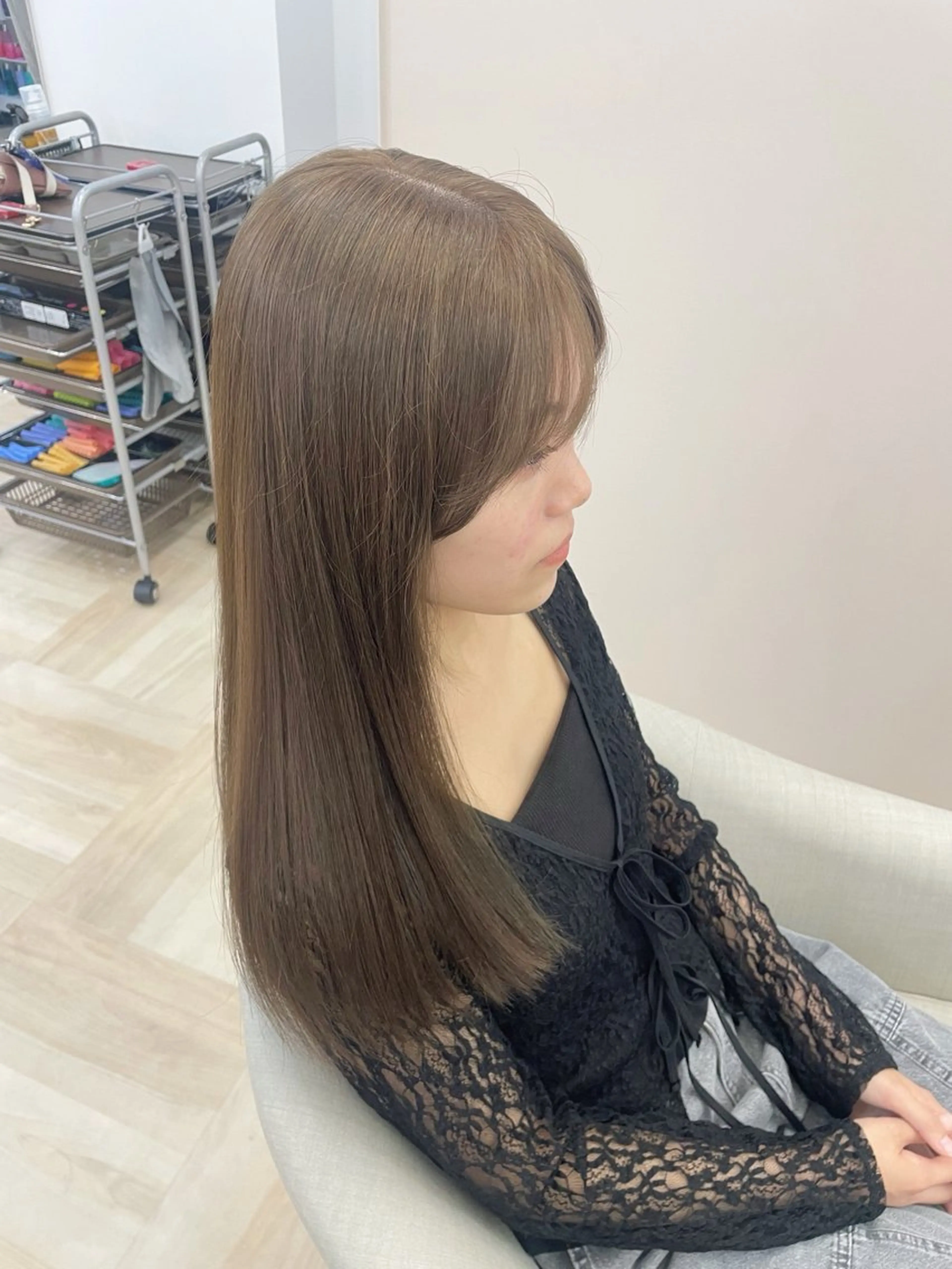 ロング 川下 葉音のヘアスタイル