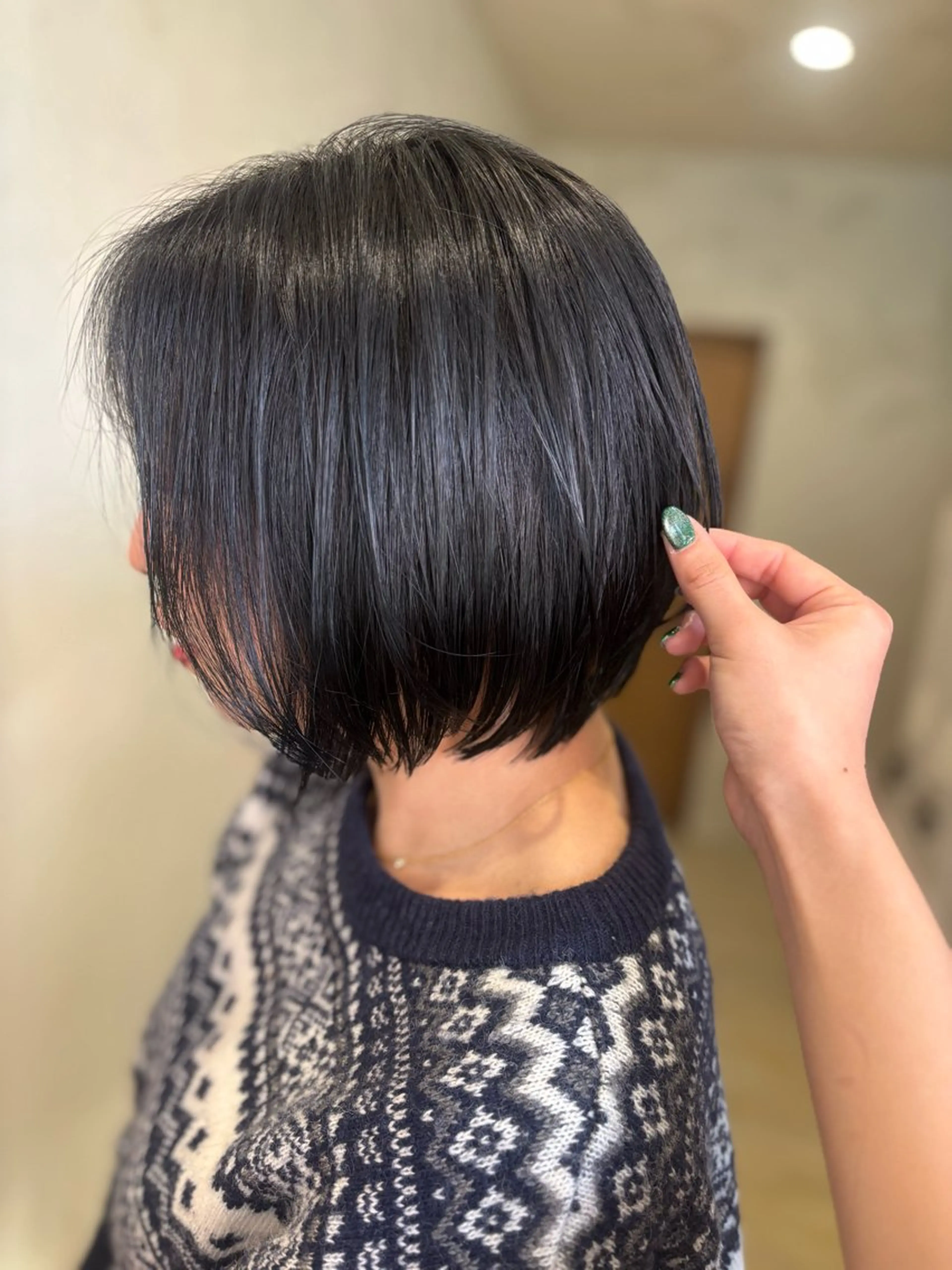 カラー アッシュ アッシュグレー 透明感カラー 多田 愛梨のヘアスタイル