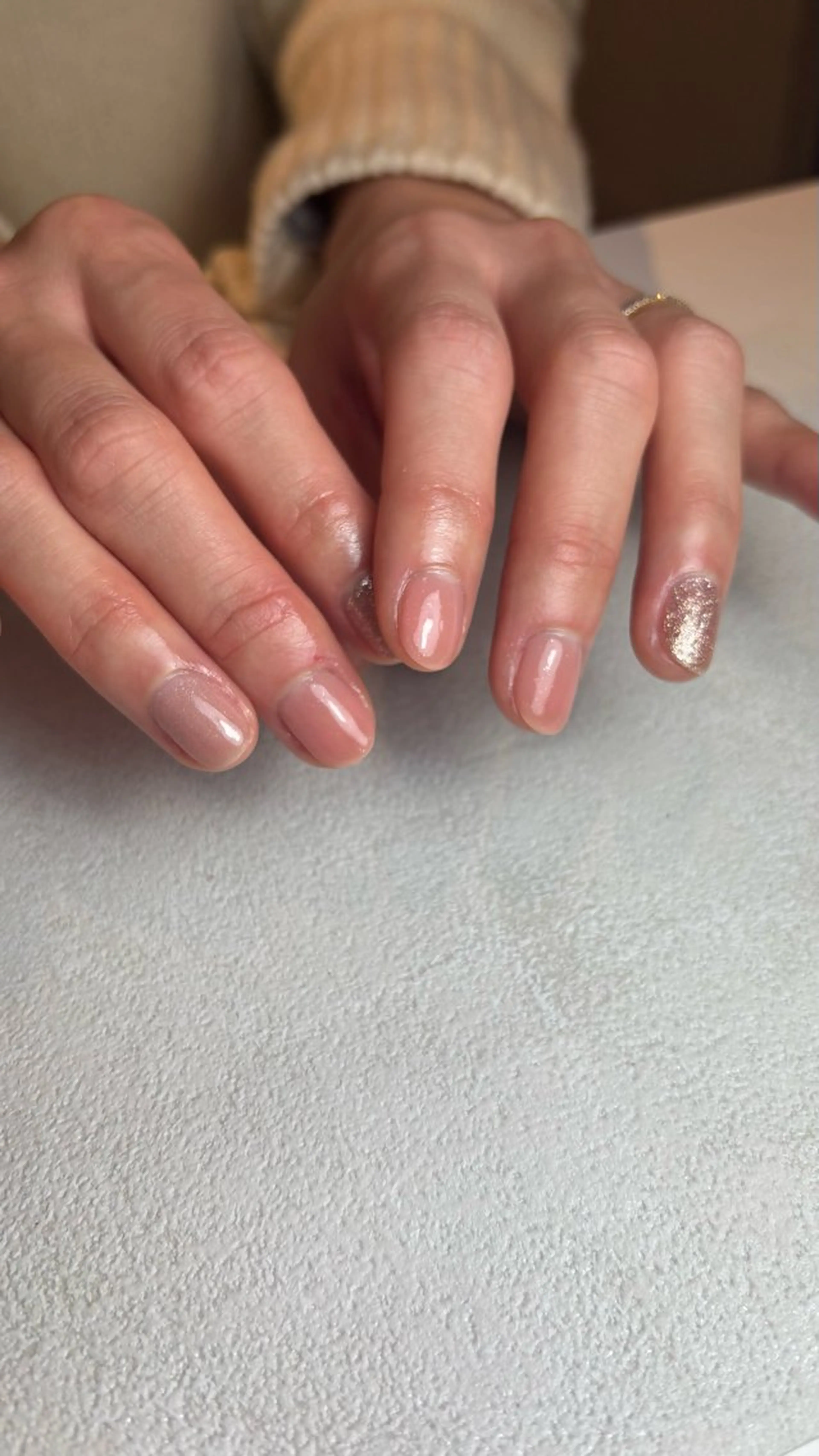 ネイル キラキラネイル マグネットネイル ピンク 春ネイル ハンドネイル 山田 美羽のネイルデザイン