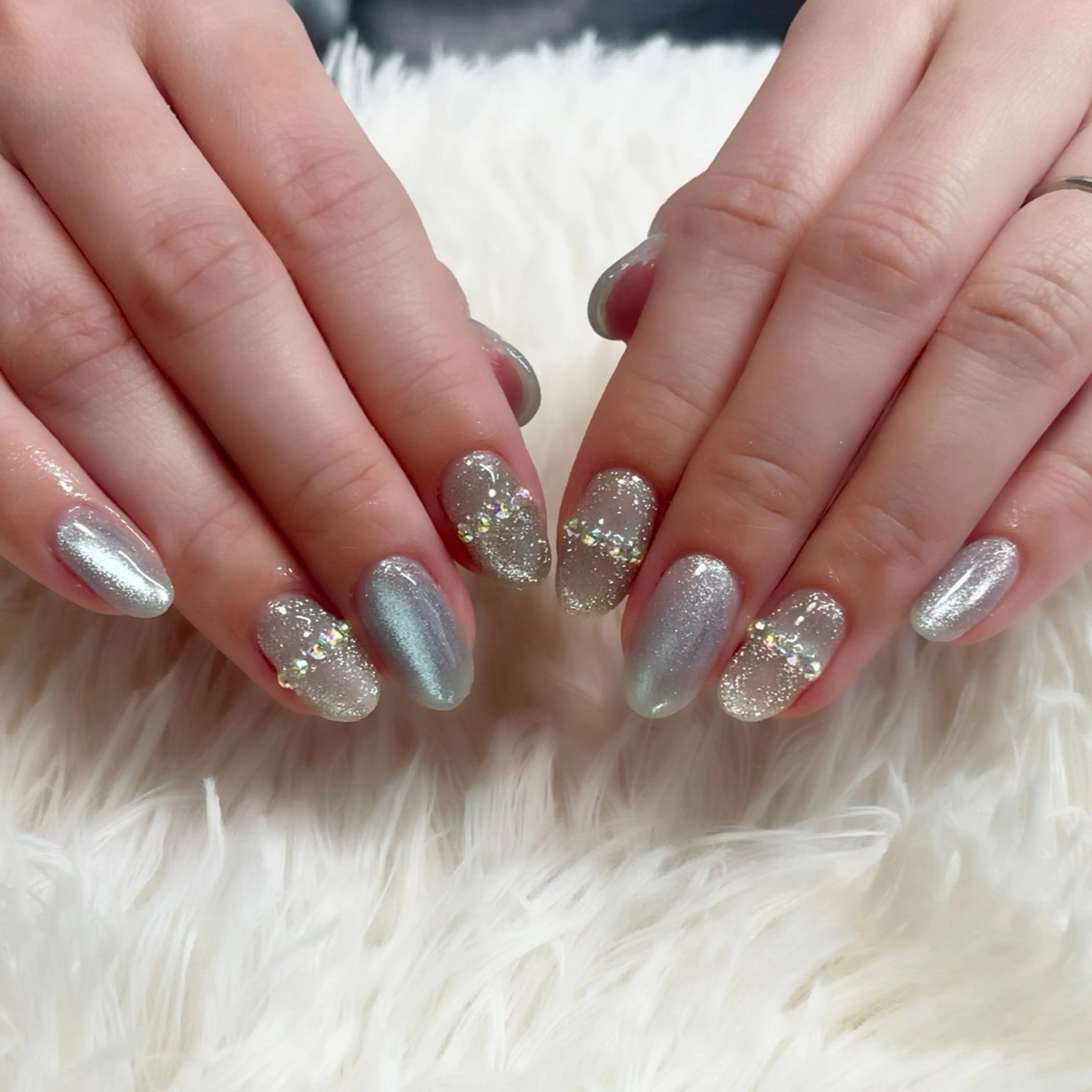 ネイル キラキラネイル マグネットネイル ストーンネイル ハンドネイル 島田 亜紀のネイルデザイン