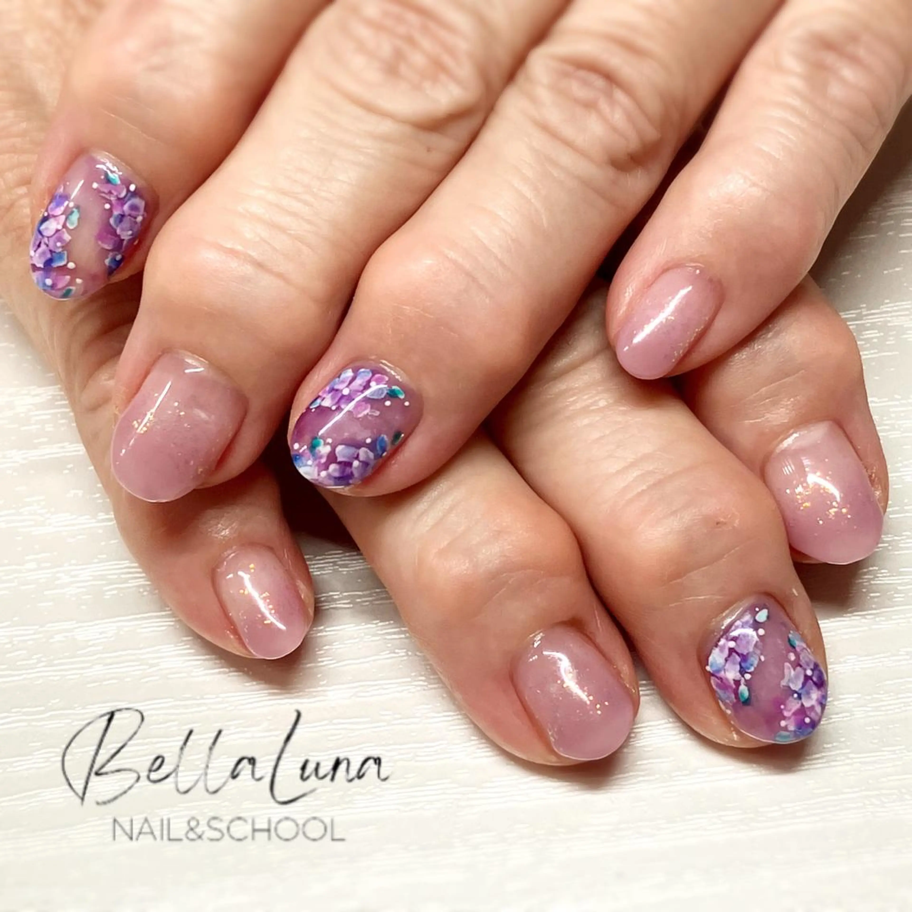 ネイル BellaLuna NAILのネイルデザイン