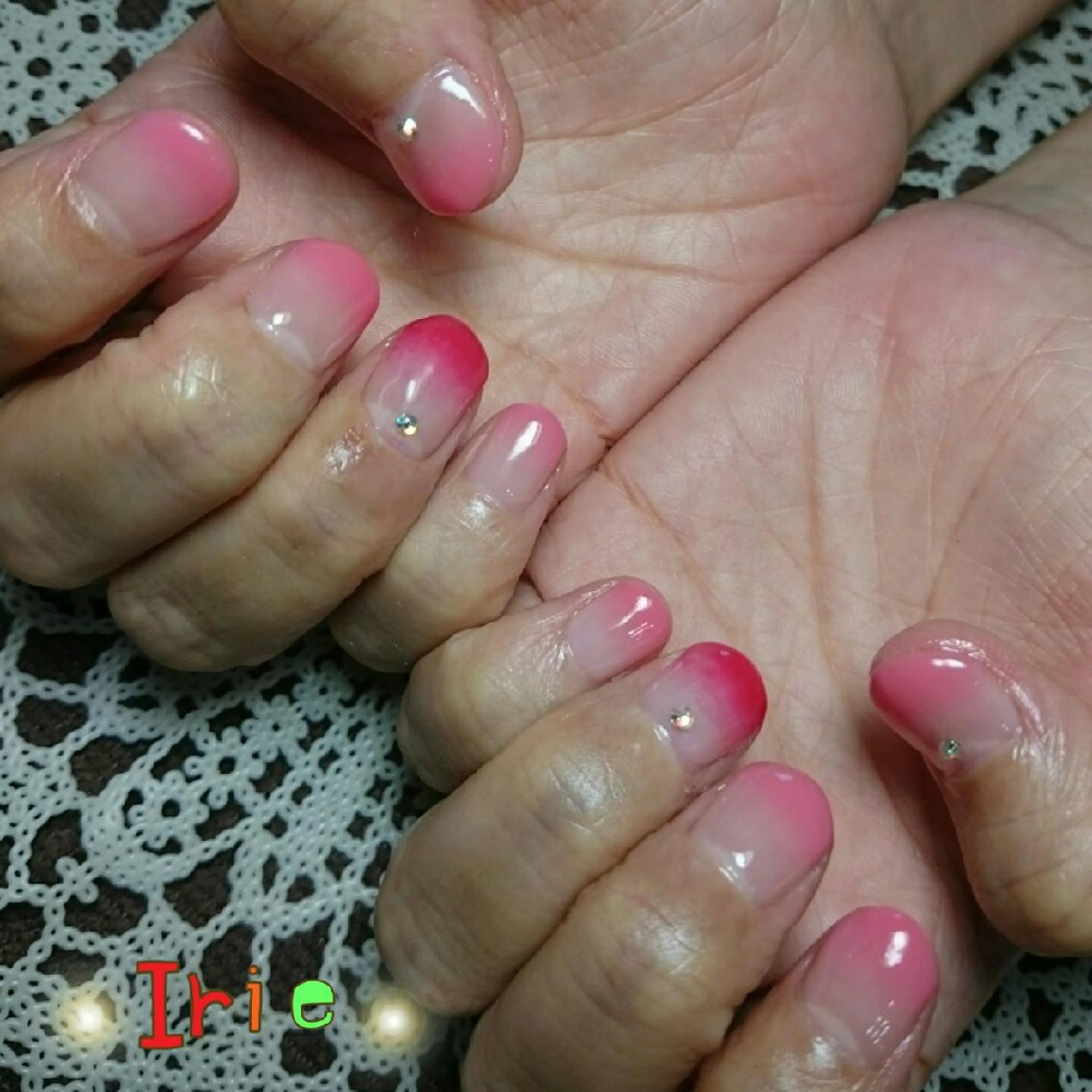 カラー パーマ ヘアアレンジ メンズ キッズ ネイル 與儀 知佳のネイルデザイン