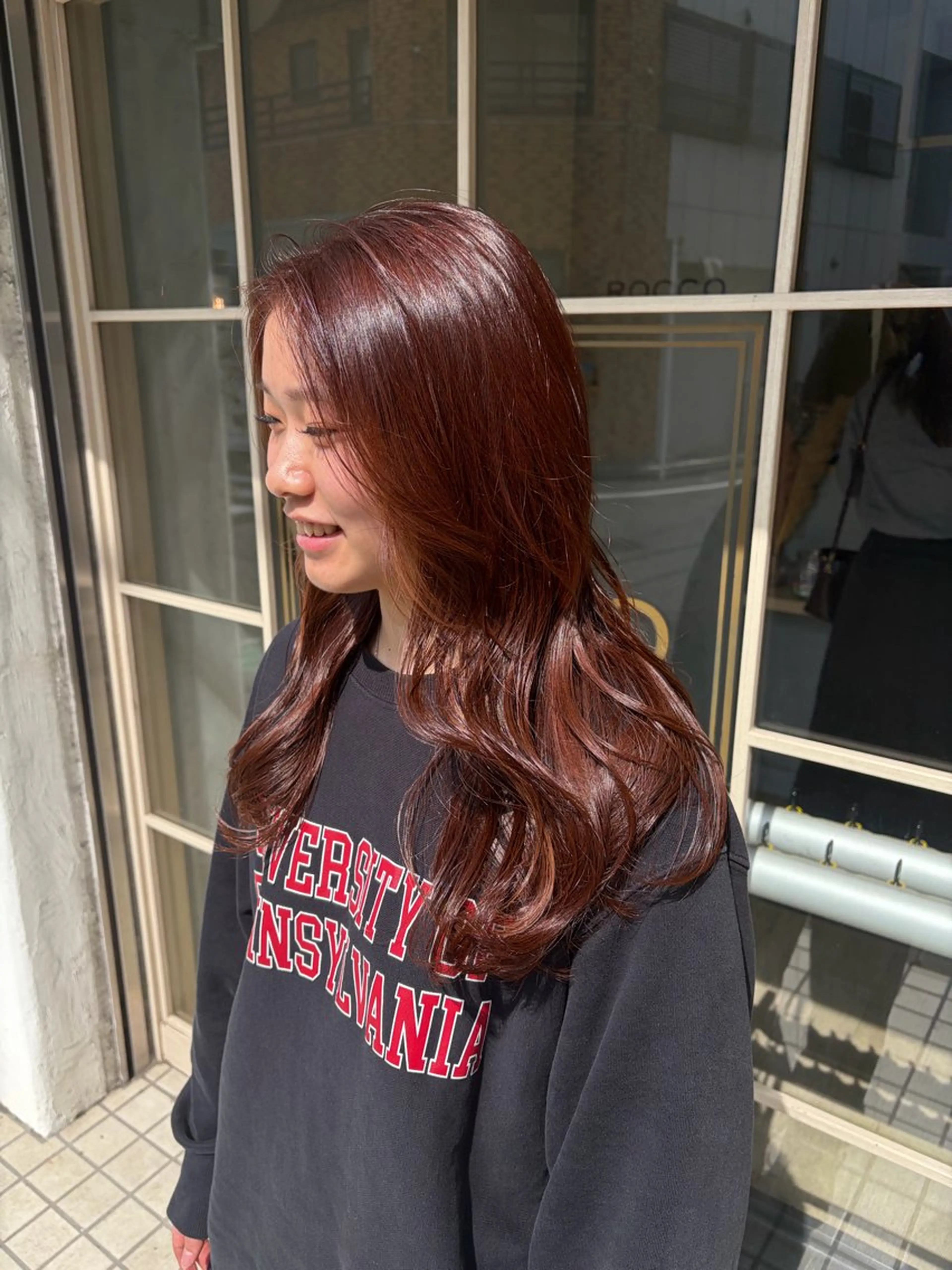 ロング ヘアカラー トリートメント アイナ ROCCOのヘアスタイル