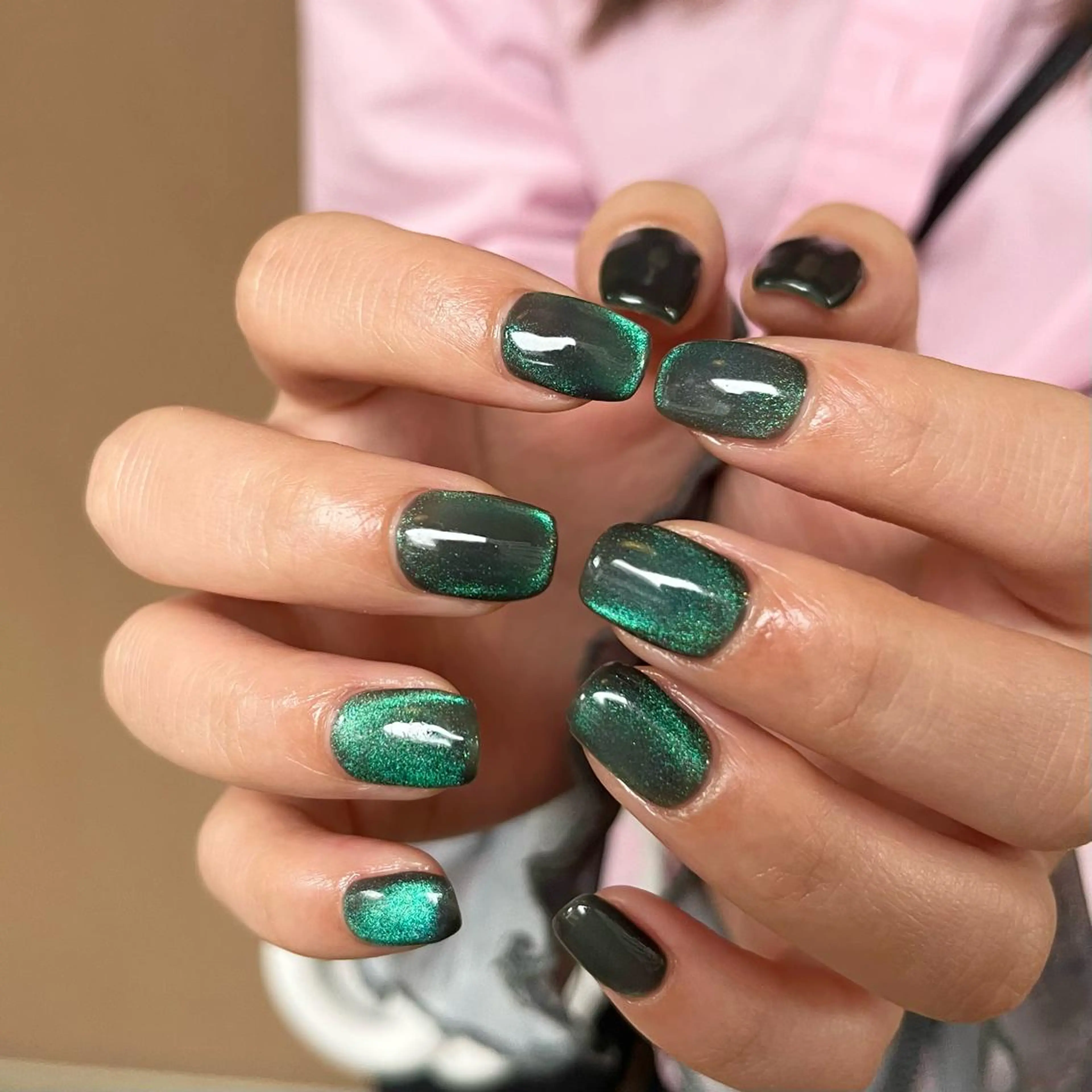 ネイル ブルー グリーン マグネットネイル vegh. nail/阿波座のネイルデザイン