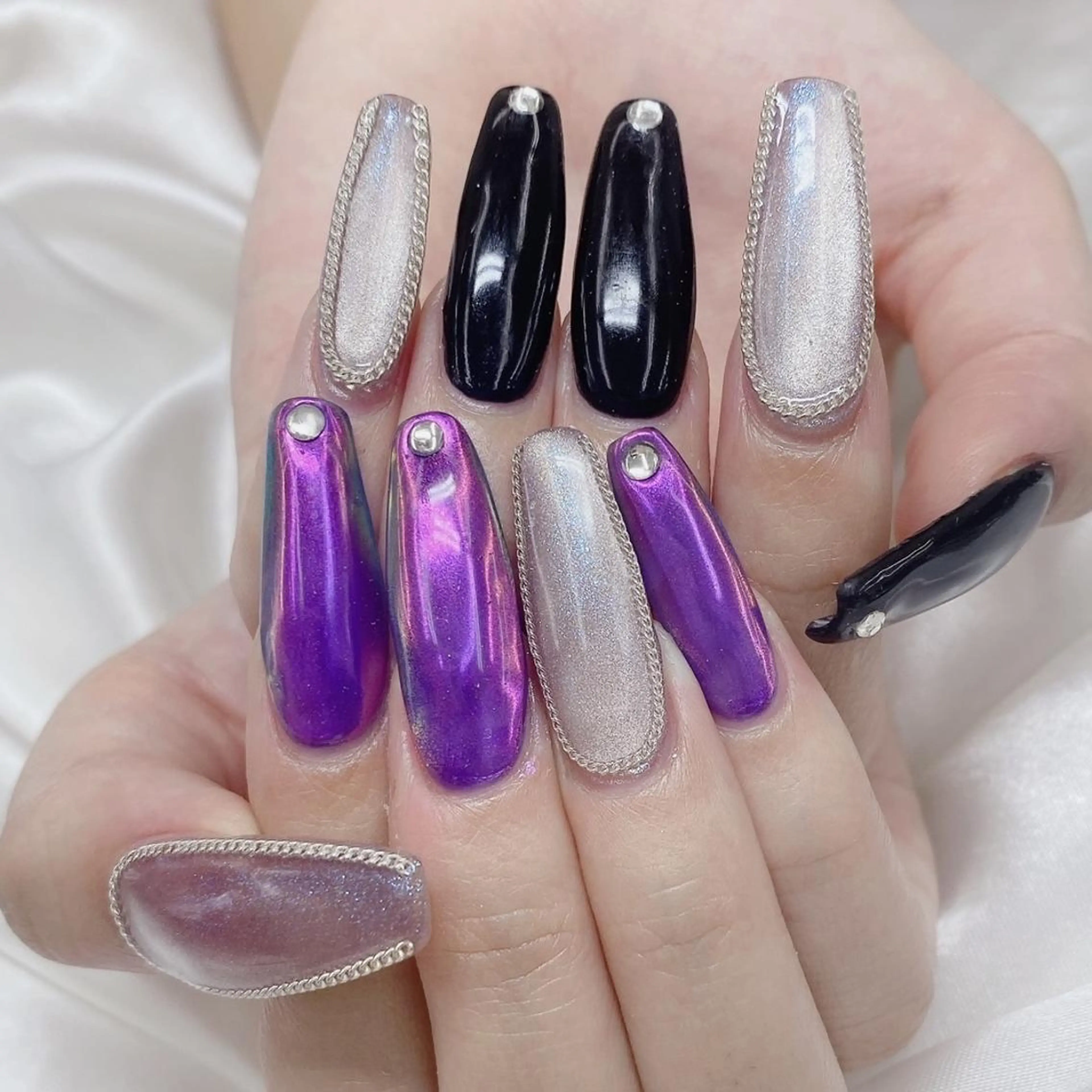 ネイル Nail salon Honey Beeのネイルデザイン