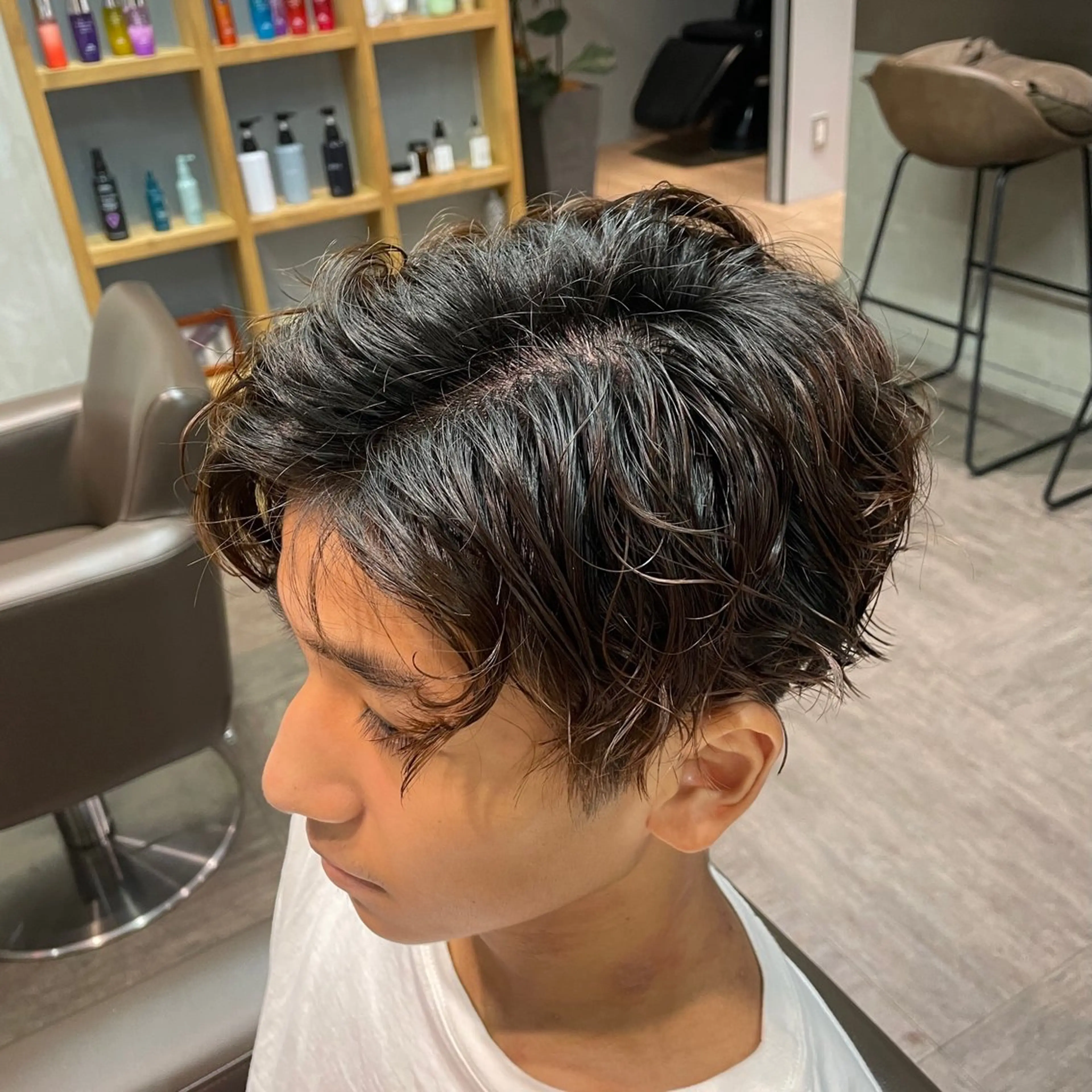 パーマ メンズ レイヤー/透けカラー アレンジ/篠崎渚彩のヘアスタイル