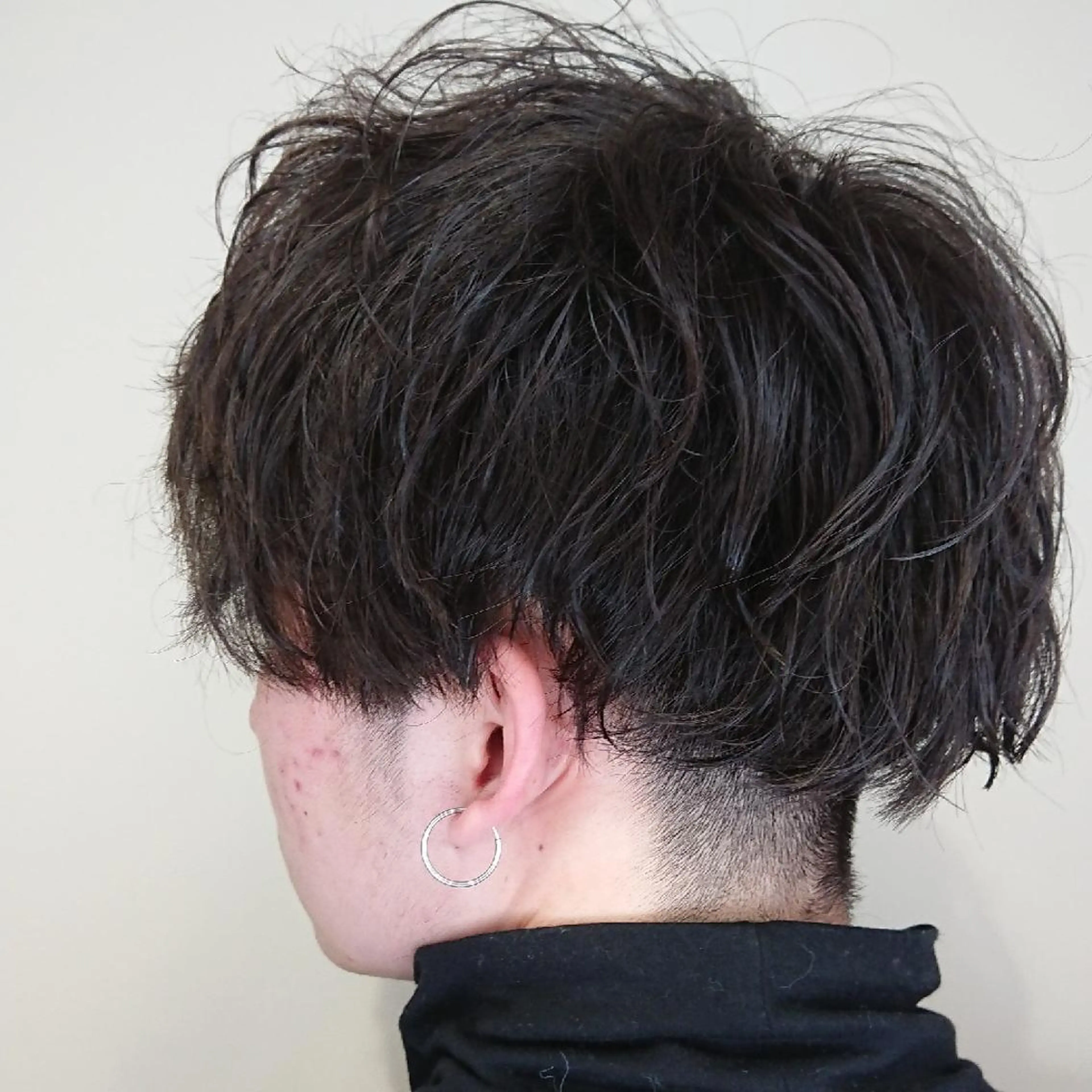 メンズ アップバング メンズブリーチ マッシュ メンズパーマ ブリーチ/ヘアケア/ 艶髪/イギチハルのヘアスタイル